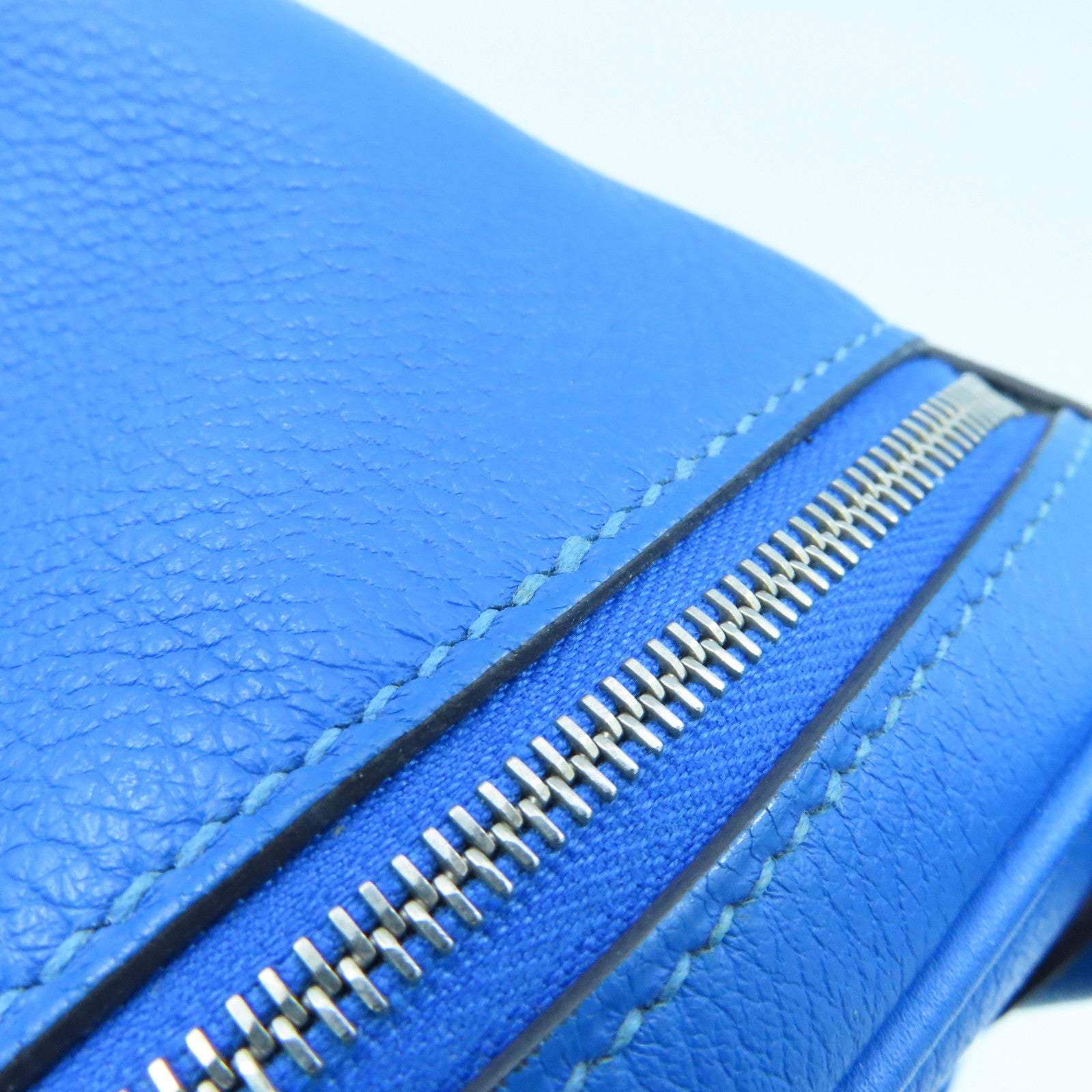 HERMES Evercolor皮革Lindy 26银扣手挽肩背两用袋Bleu Hydra蓝色
