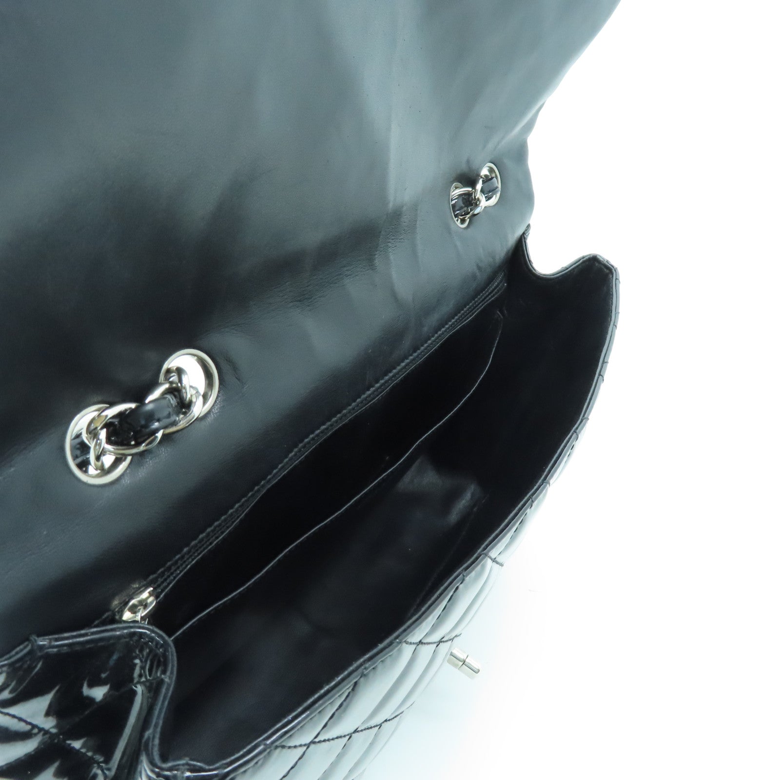 CHANEL diamond patent leather Chain Shoulder silver buckle chain shoulder bag black