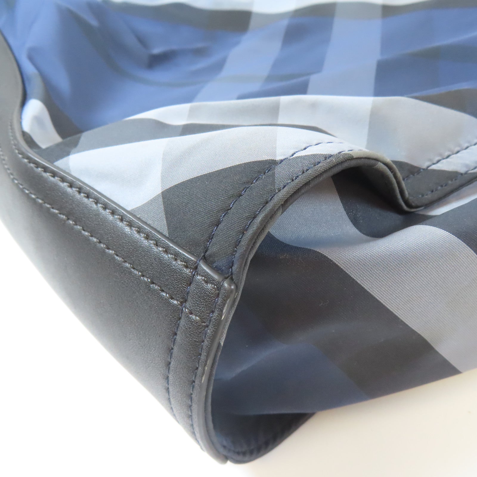 BURBERRY 尼龍Tote Bag黑扣手挽袋藍色/黑色/灰色