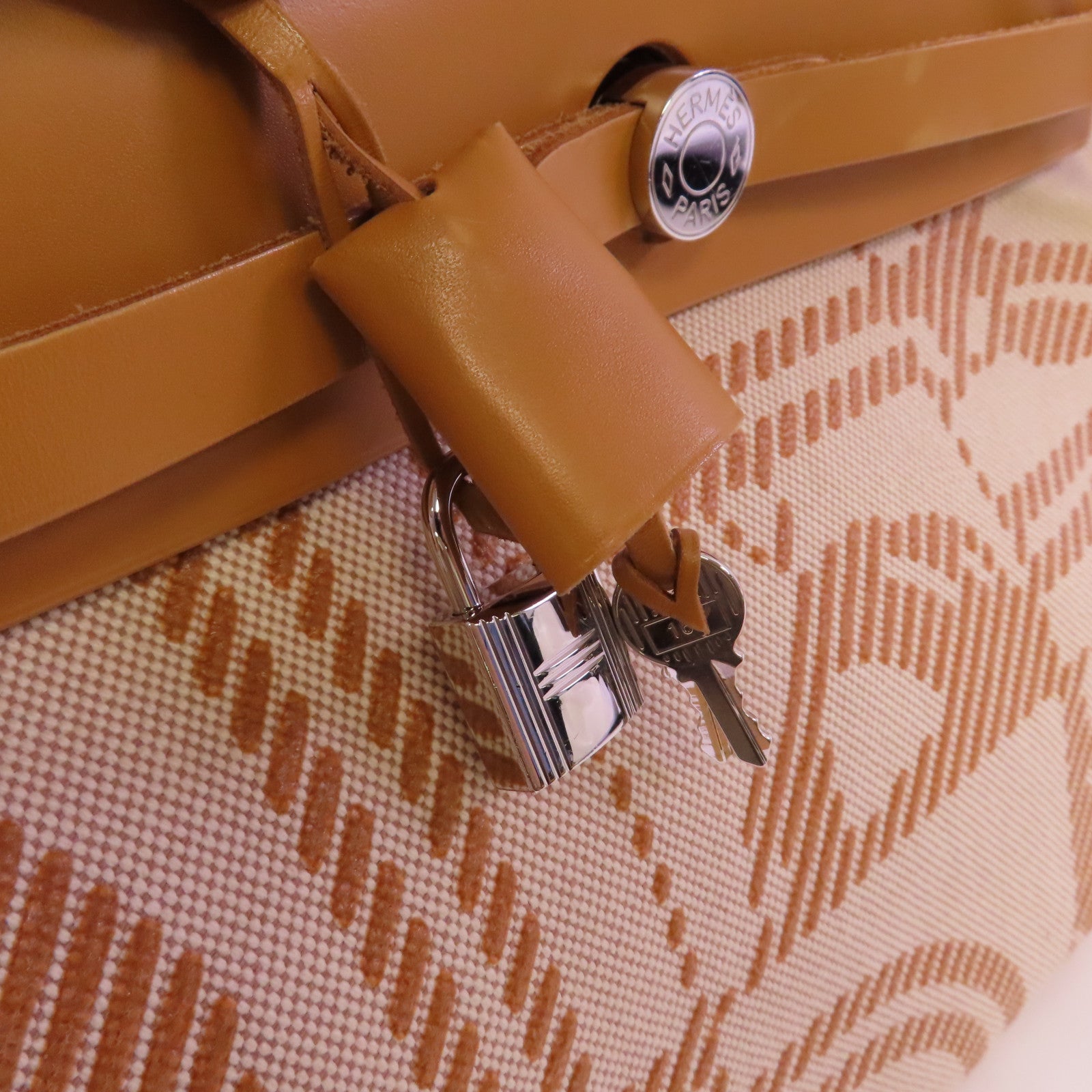 HERMES Toile H帆布Herbag PM Zip Retourne 31 Limited Edition 2Way Shoulder Bag銀扣手挽肩背兩用袋杏色/啡色