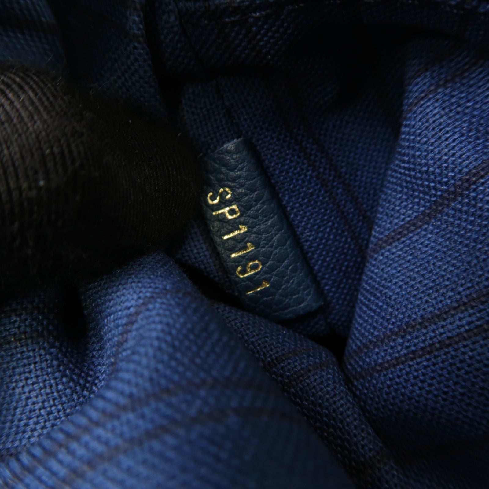 LOUIS VUITTON Monogram Empreinte Lumineuse PM金扣手挽肩背兩用袋藍色