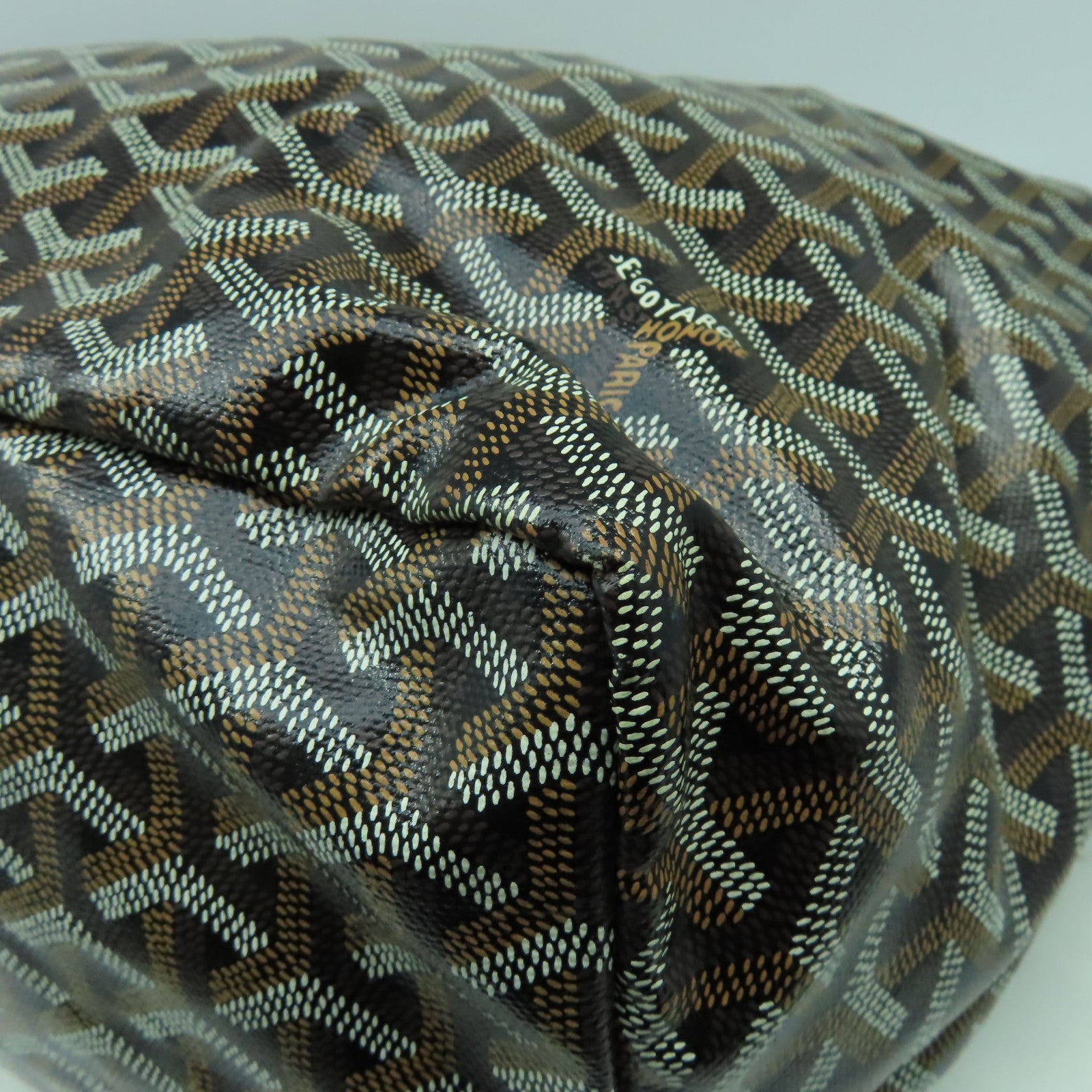 GOYARD 塗層帆布Anjou銀扣肩背袋啡色/黑色