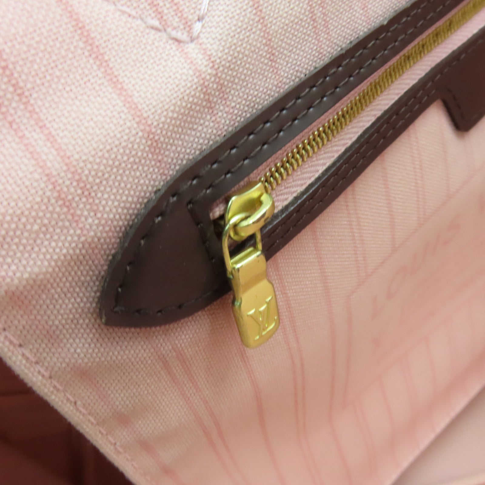 LOUIS VUITTON Damier Neverfull MM金扣手挽袋啡色