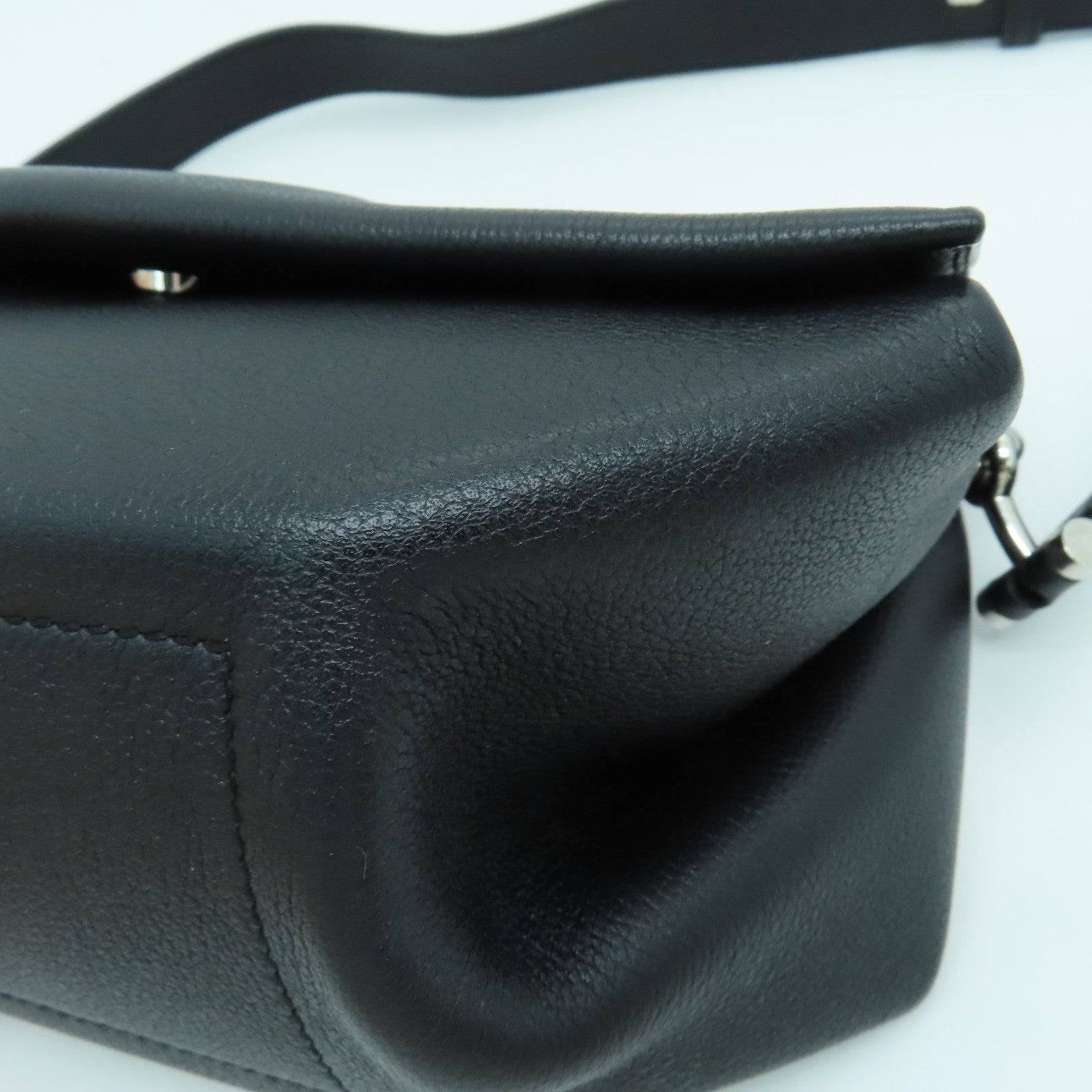 HERMES Evercolor皮革Opli 24银扣肩背袋黑色