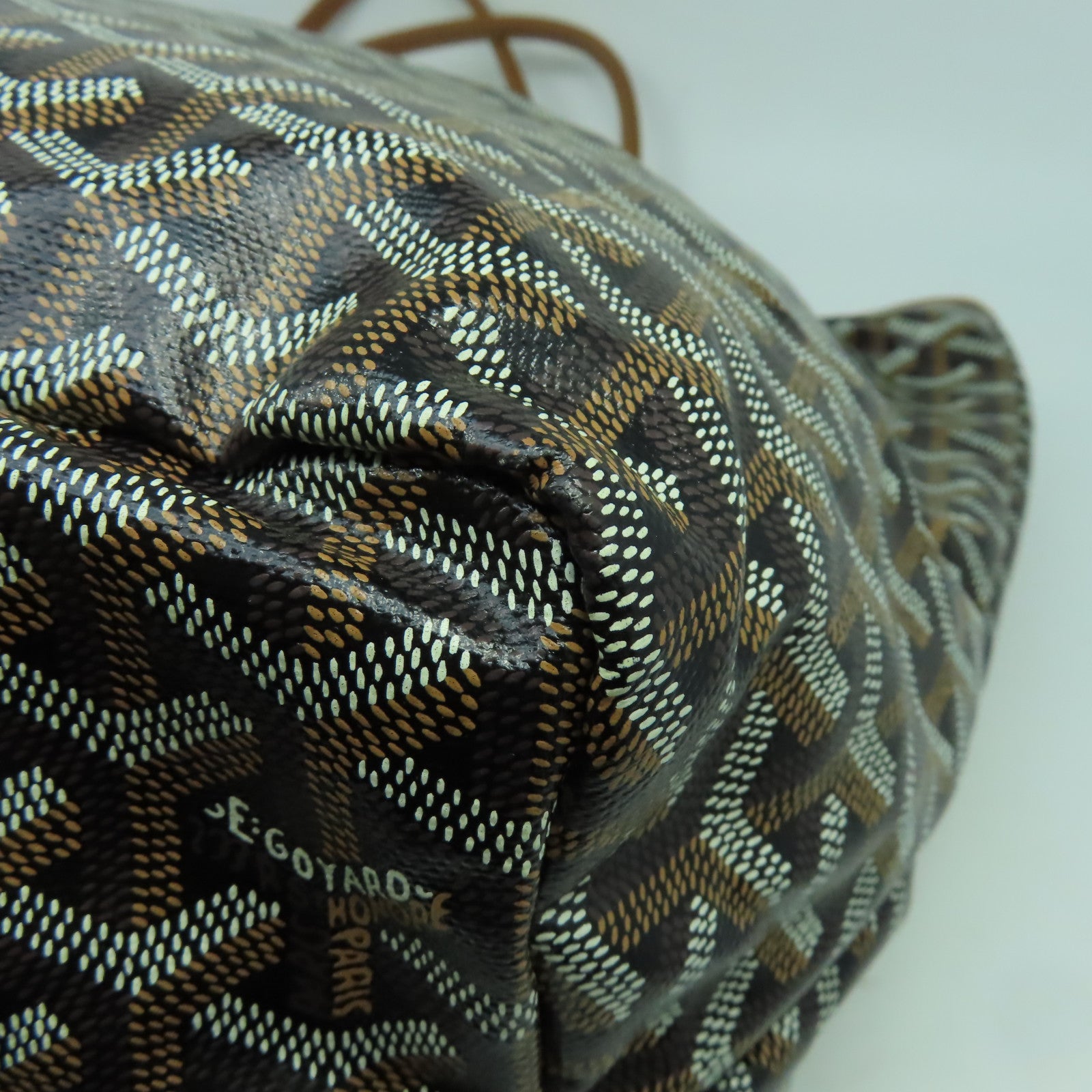 GOYARD 塗層帆布Anjou銀扣肩背袋啡色/黑色