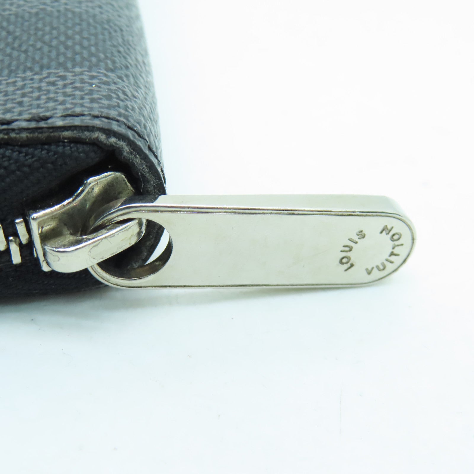 LOUIS VUITTON Damier Graphite Zipper Long Wallet銀扣長錢包黑色