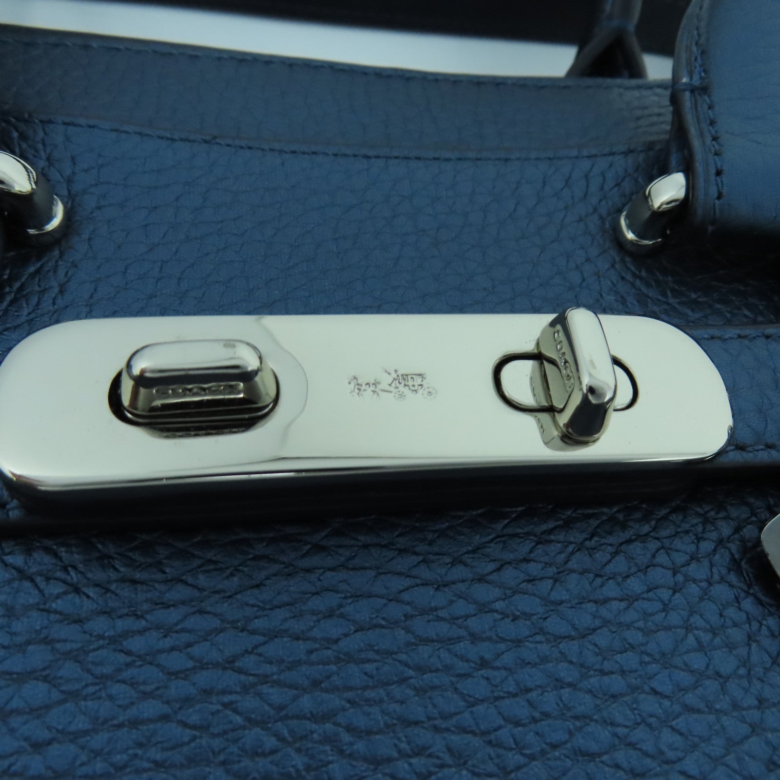 COACH 牛皮皮革2 Way Shoulder銀扣手挽肩背兩用袋藍色