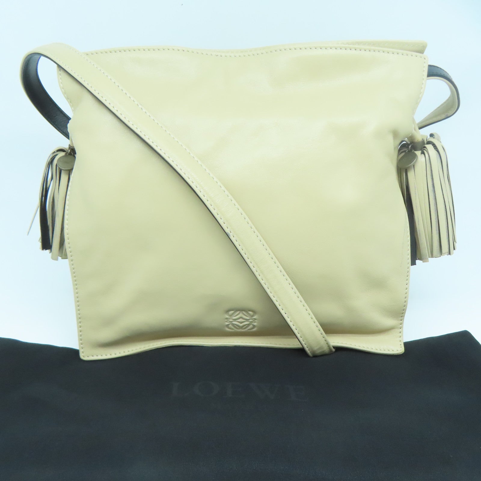 LOEWE 【激減優惠】牛皮皮革Shoulder Bag銀扣肩背袋杏色