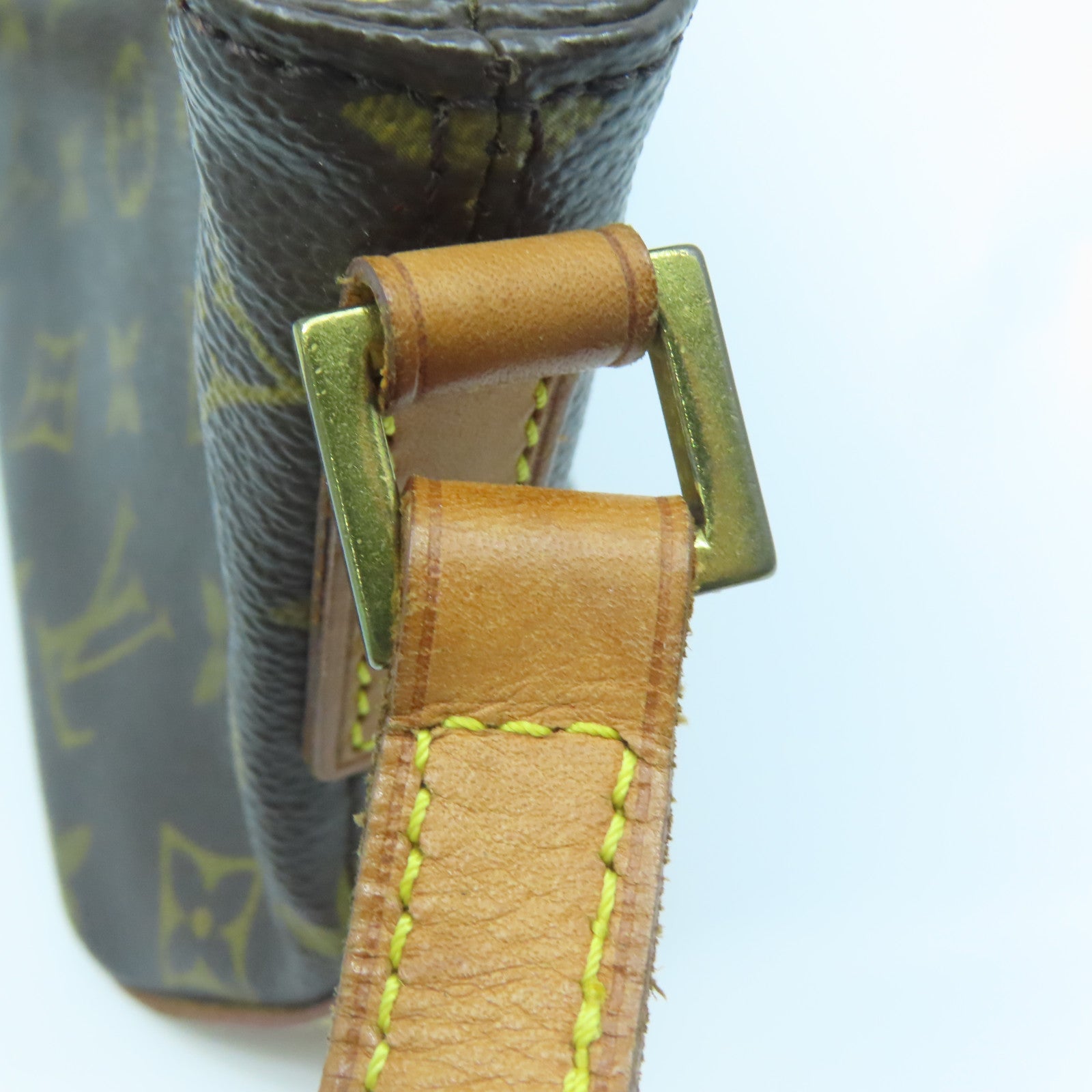 LOUIS VUITTON Monogram Trotteur金扣肩背袋啡色
