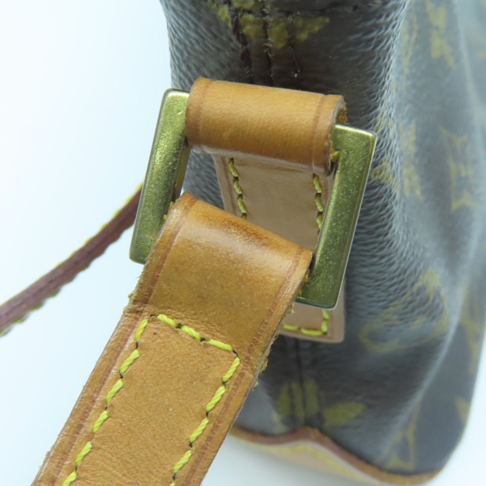 LOUIS VUITTON Monogram Trotteur金扣肩背袋啡色