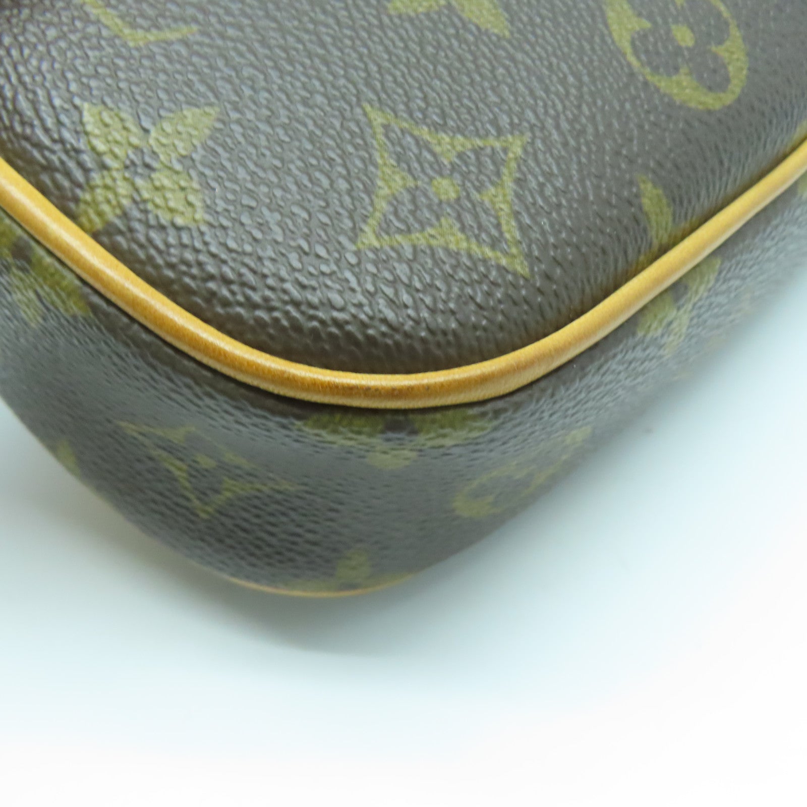 LOUIS VUITTON Monogram Pochette Gange金扣肩背袋啡色