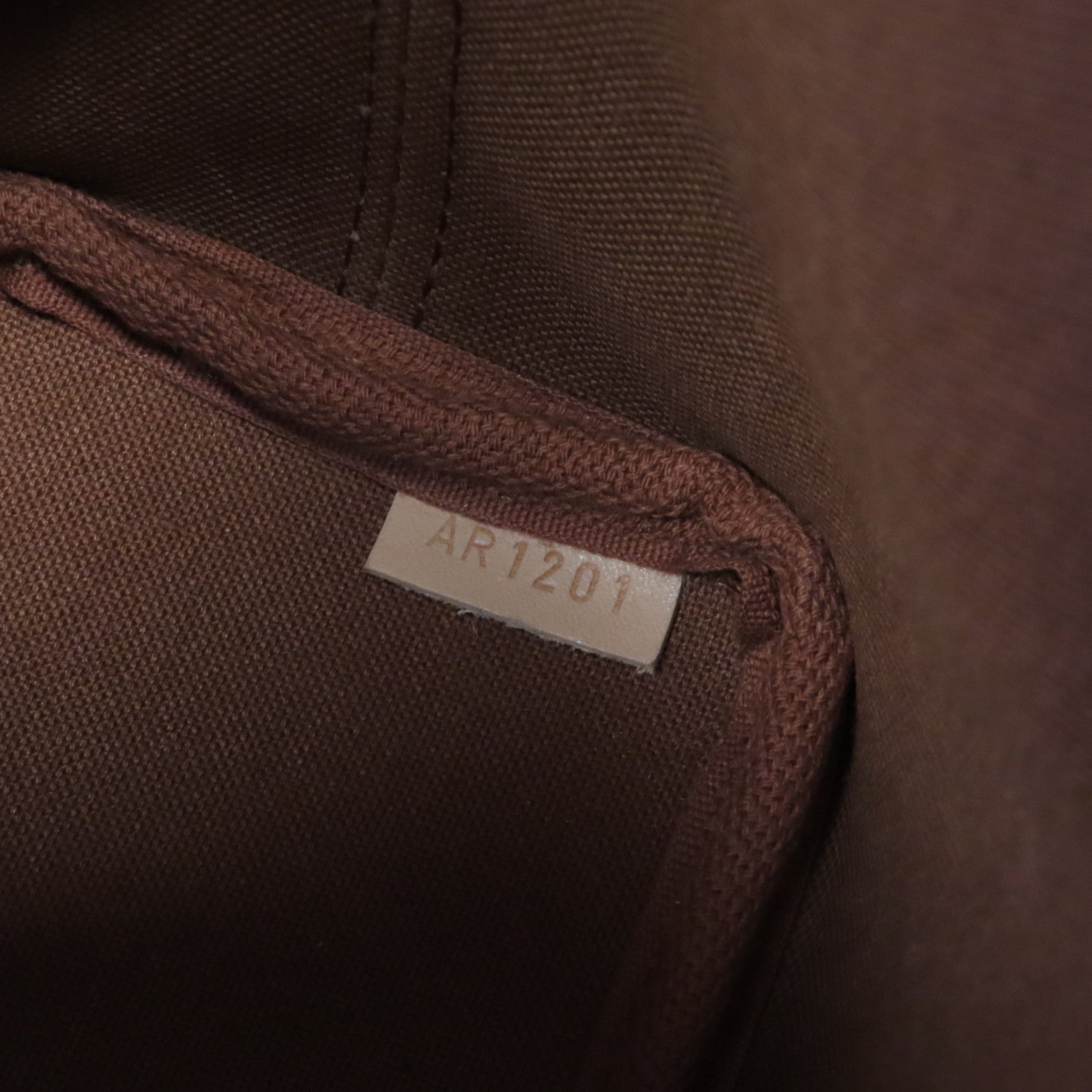 LOUIS VUITTON Monogram Nano Noe Shoulder Bag肩背袋棕色