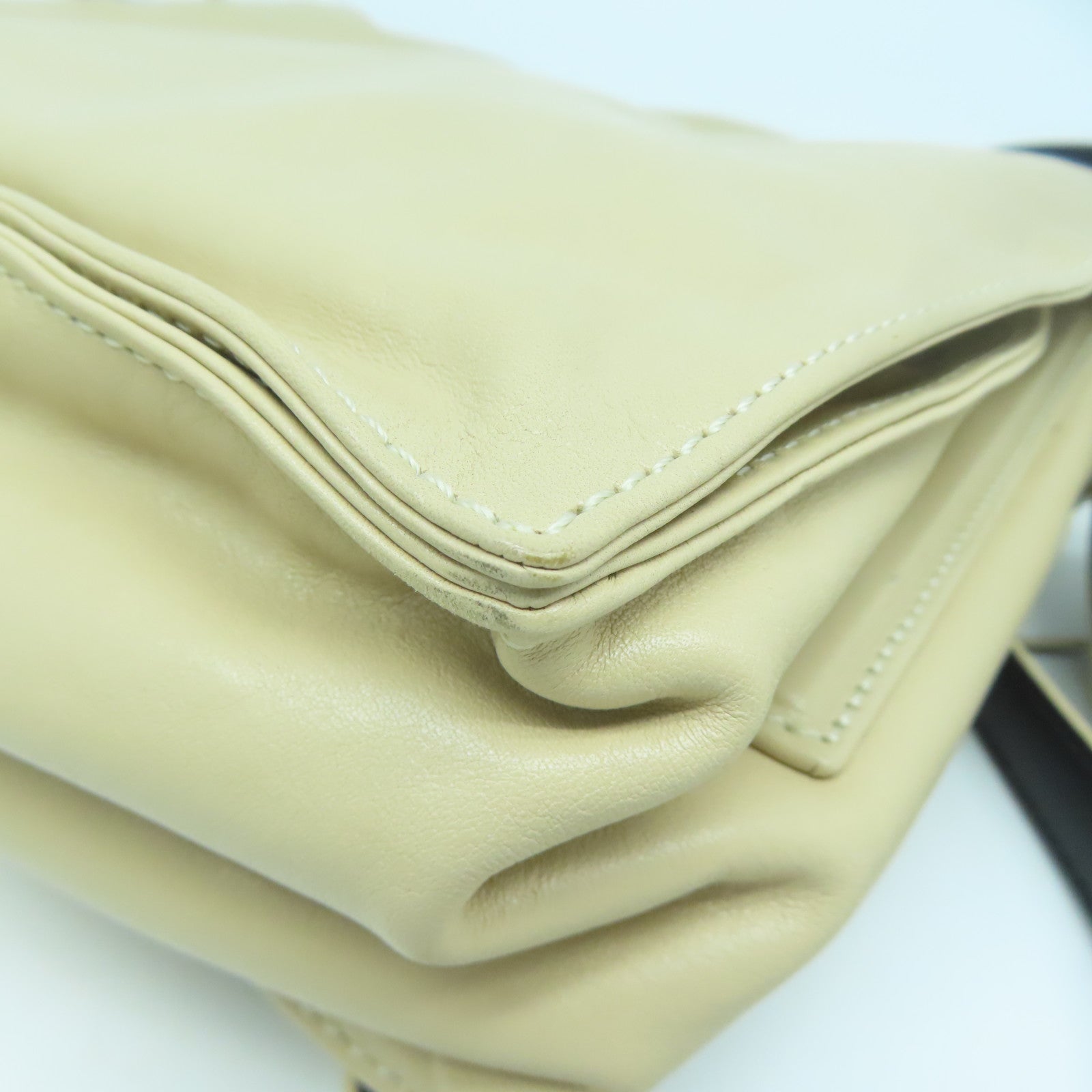LOEWE 【激減優惠】牛皮皮革Shoulder Bag銀扣肩背袋杏色