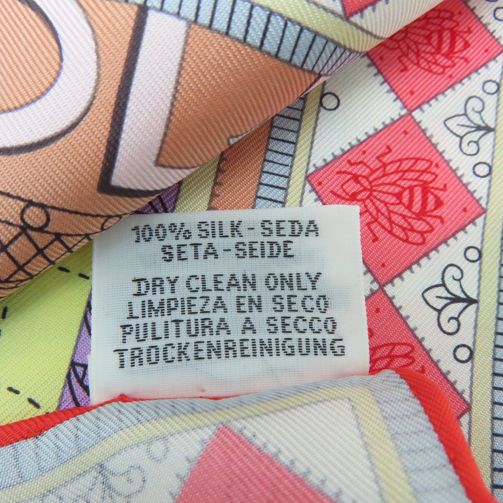 HERMES 絲質Scarf 90x90絲巾粉紅色/白色/紅色/灰色