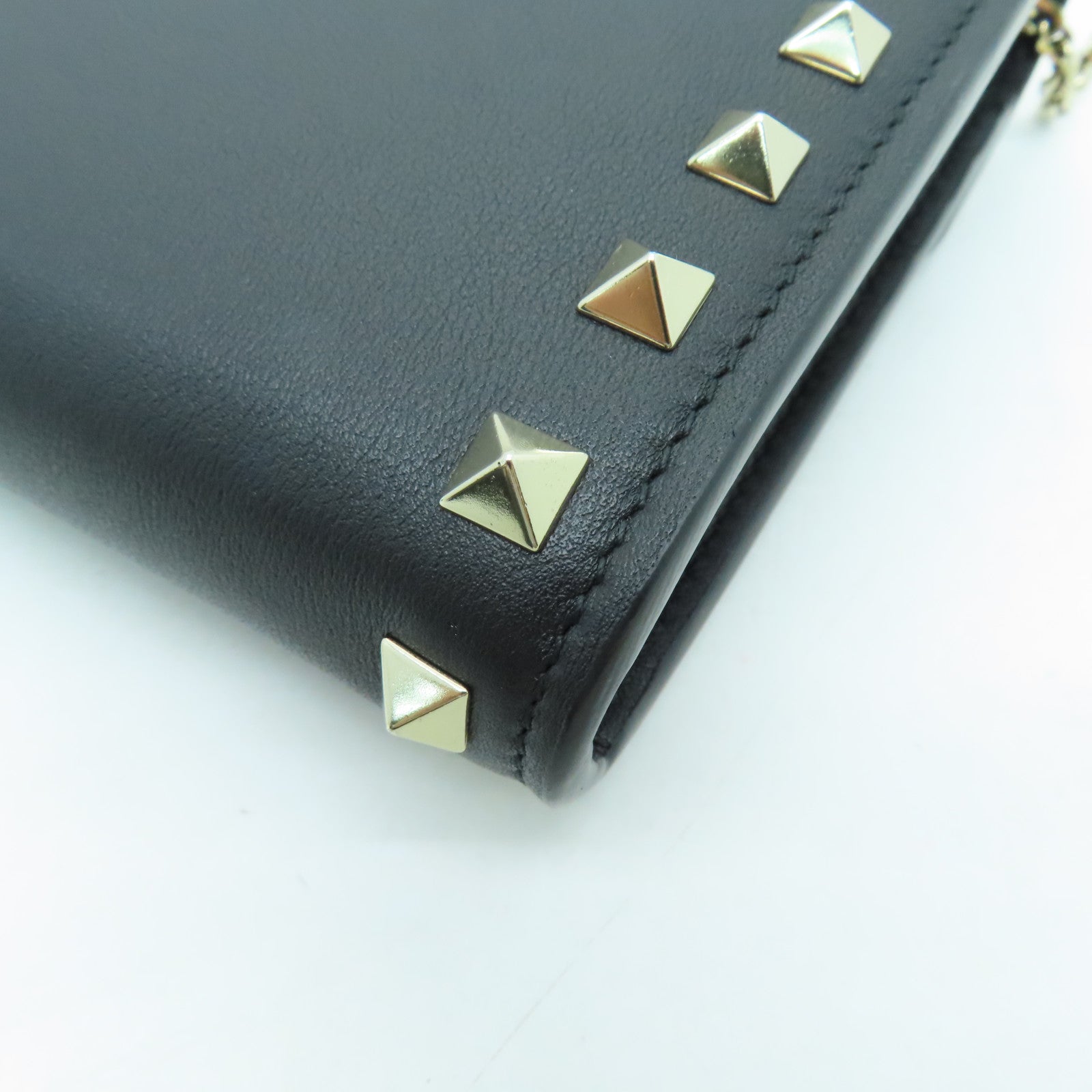 Valentino 牛皮皮革Chain Shoulder金扣鏈帶肩背袋黑色