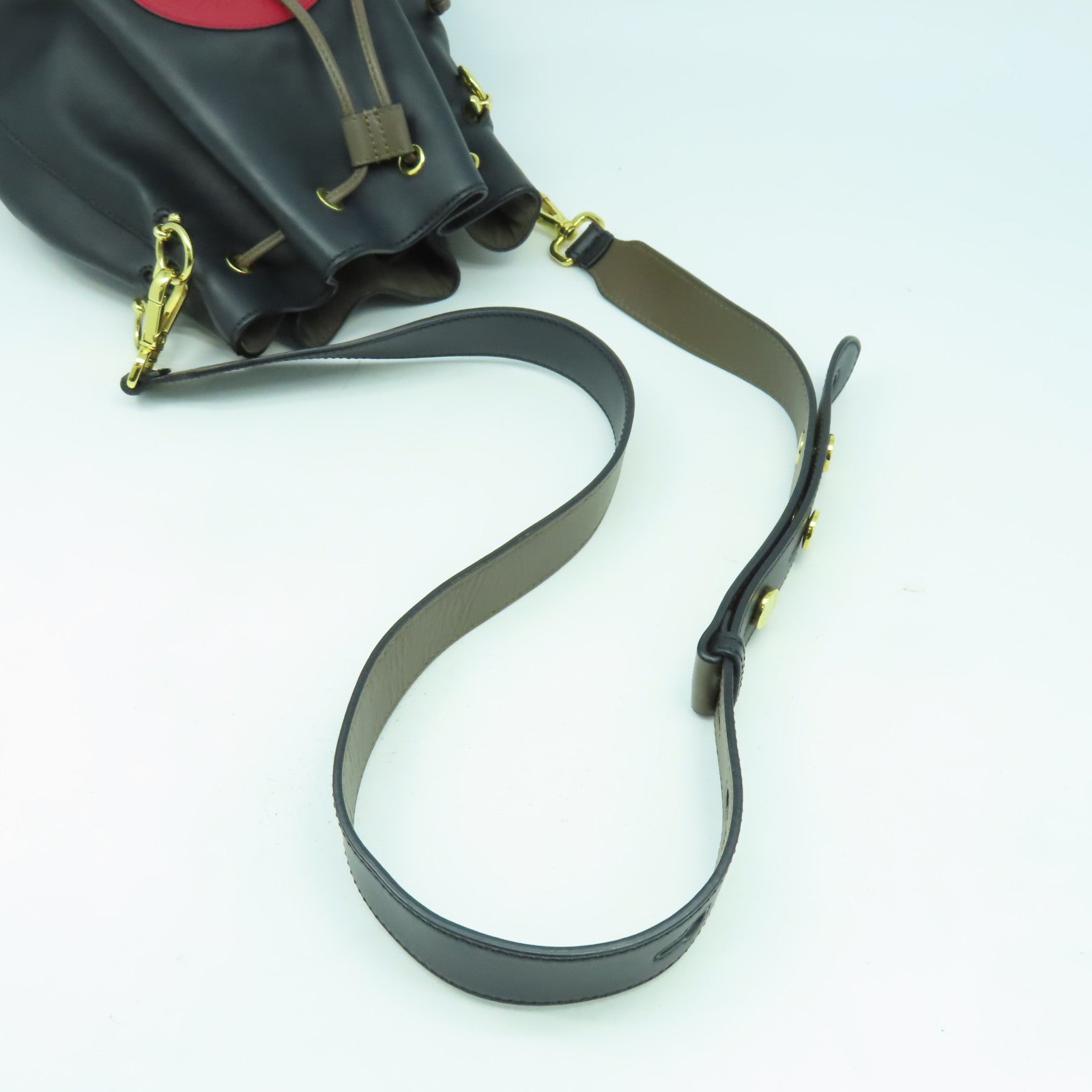 FENDI 牛皮皮革Shoulder Bag金扣肩背袋黑色/紅色