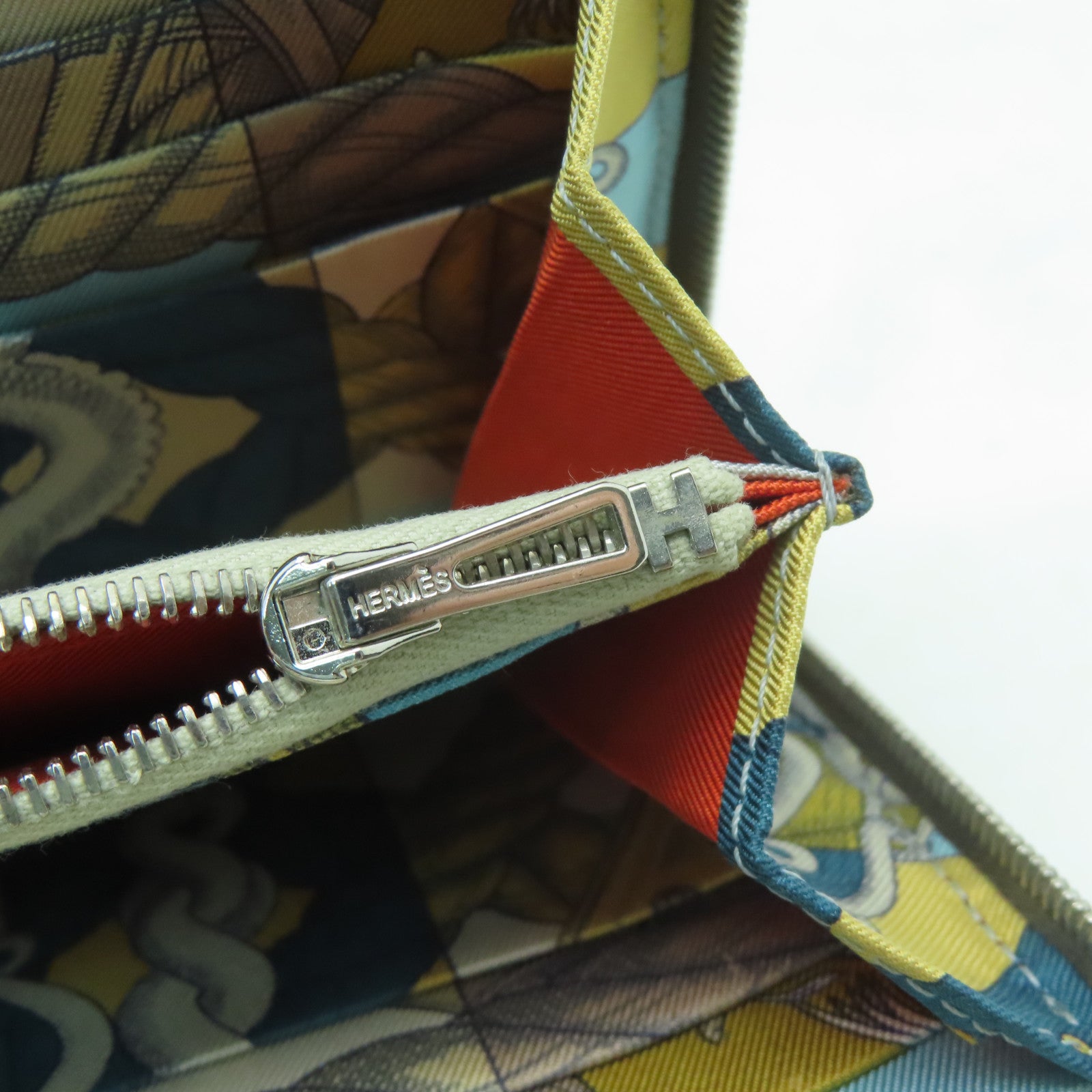 HERMES Veau Epsom皮革Silk In Compact銀扣長錢包大象灰色