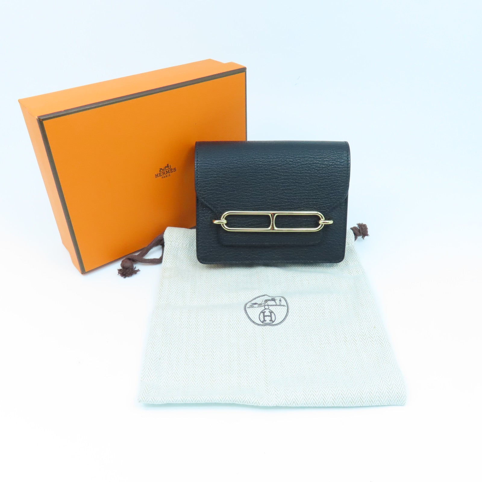 HERMES Chevre皮革Pouch金扣手拿包黑色