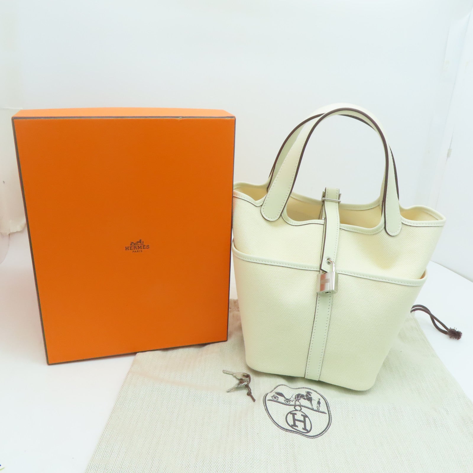 HERMES Toile Canvas Picotin Cargo银扣手挽袋白色/Nata