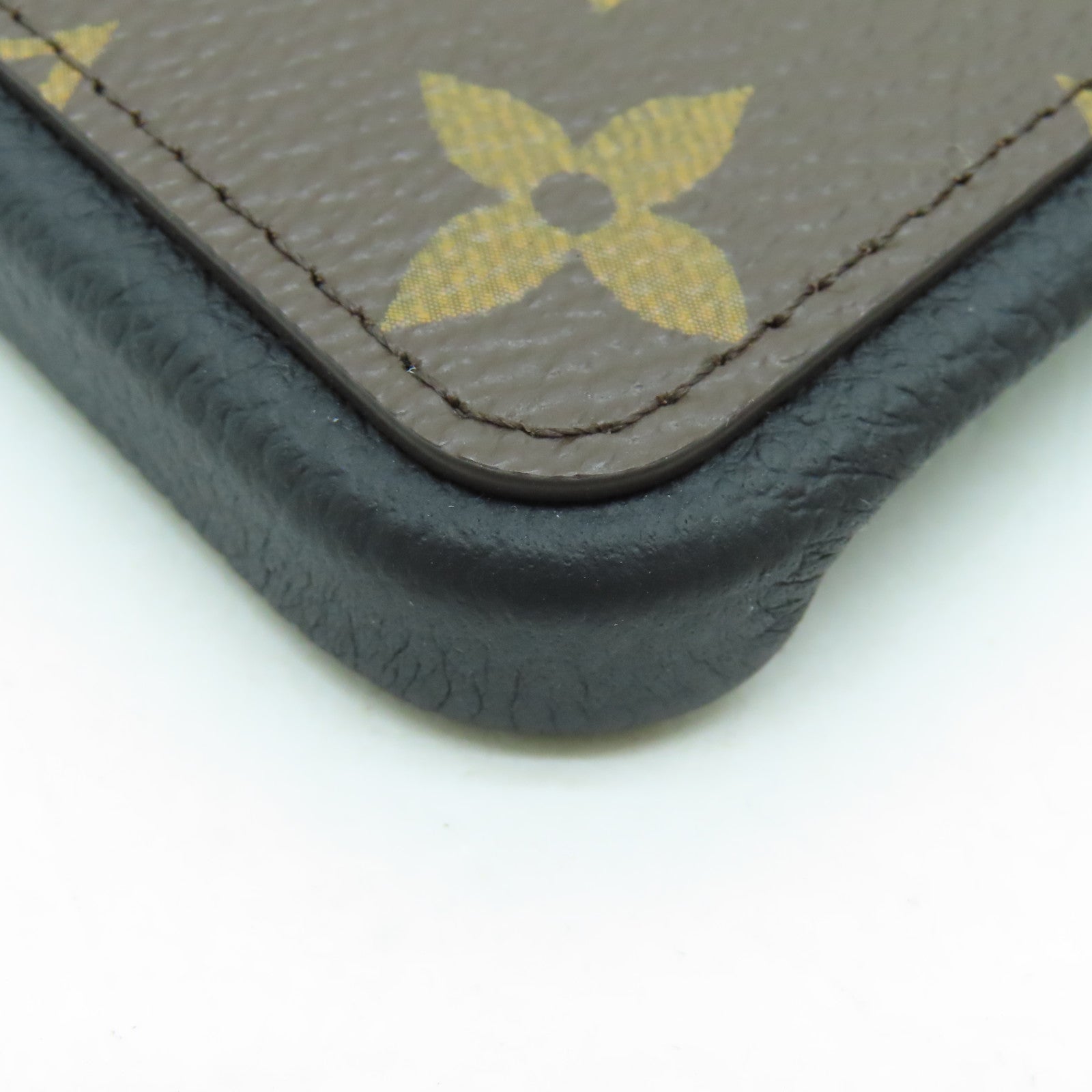 LOUIS VUITTON 【激減優惠】Monogram iPhone 14 Pro手機保護套啡色/黑色