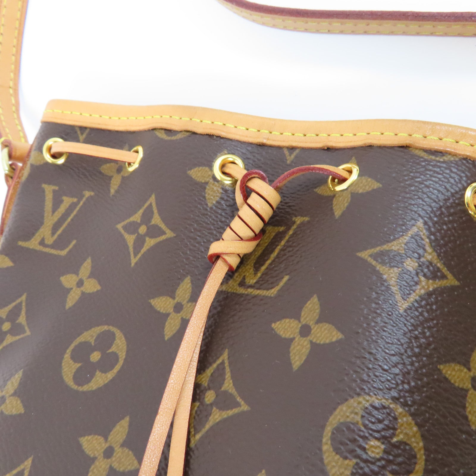 LOUIS VUITTON Monogram Nano Noe金扣肩背袋啡色
