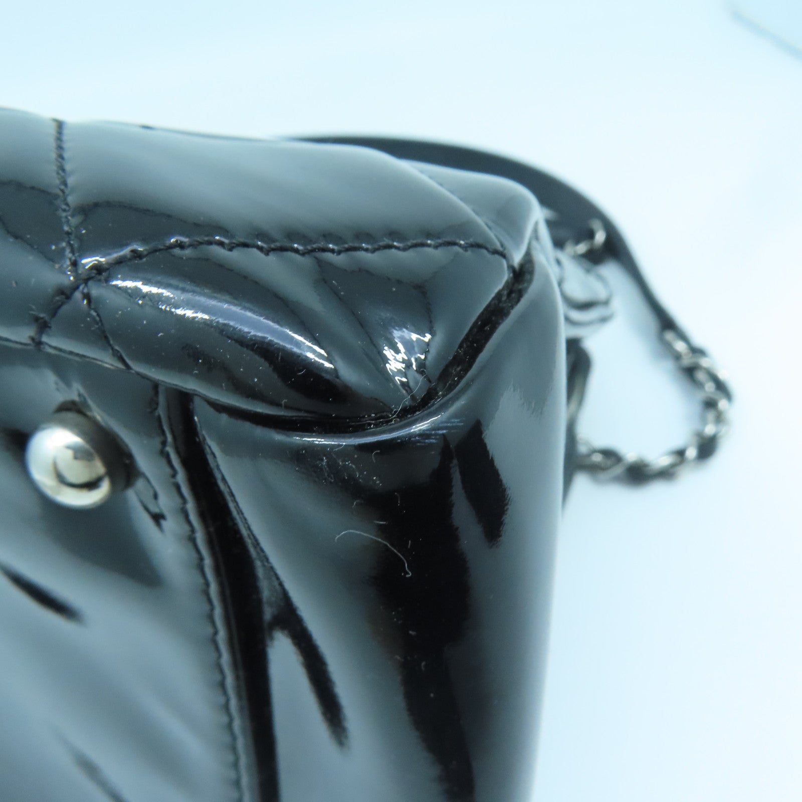 CHANEL 菱格漆皮皮革Chain Shoulder Bag銀扣鏈帶肩背袋黑色