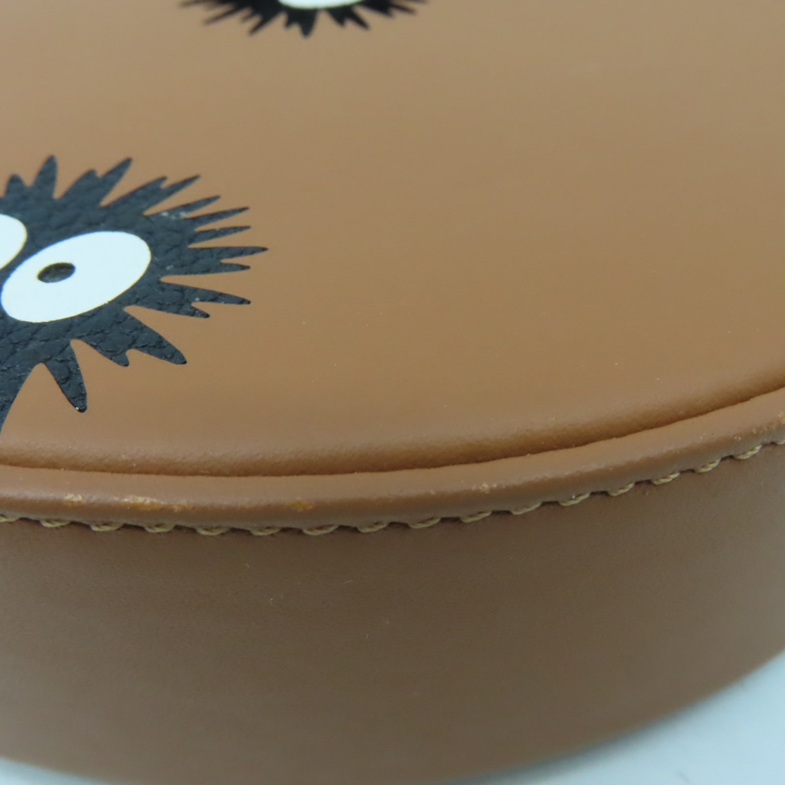 LOEWE 牛皮皮革Loewe x Studio Ghibli Shoulder Bag肩背袋啡色