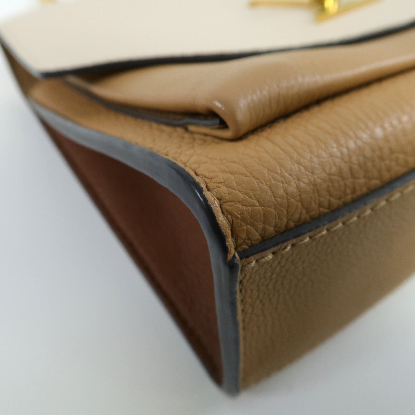 LOUIS VUITTON 牛皮皮革Rock Me Chain金扣肩背袋白色/米色