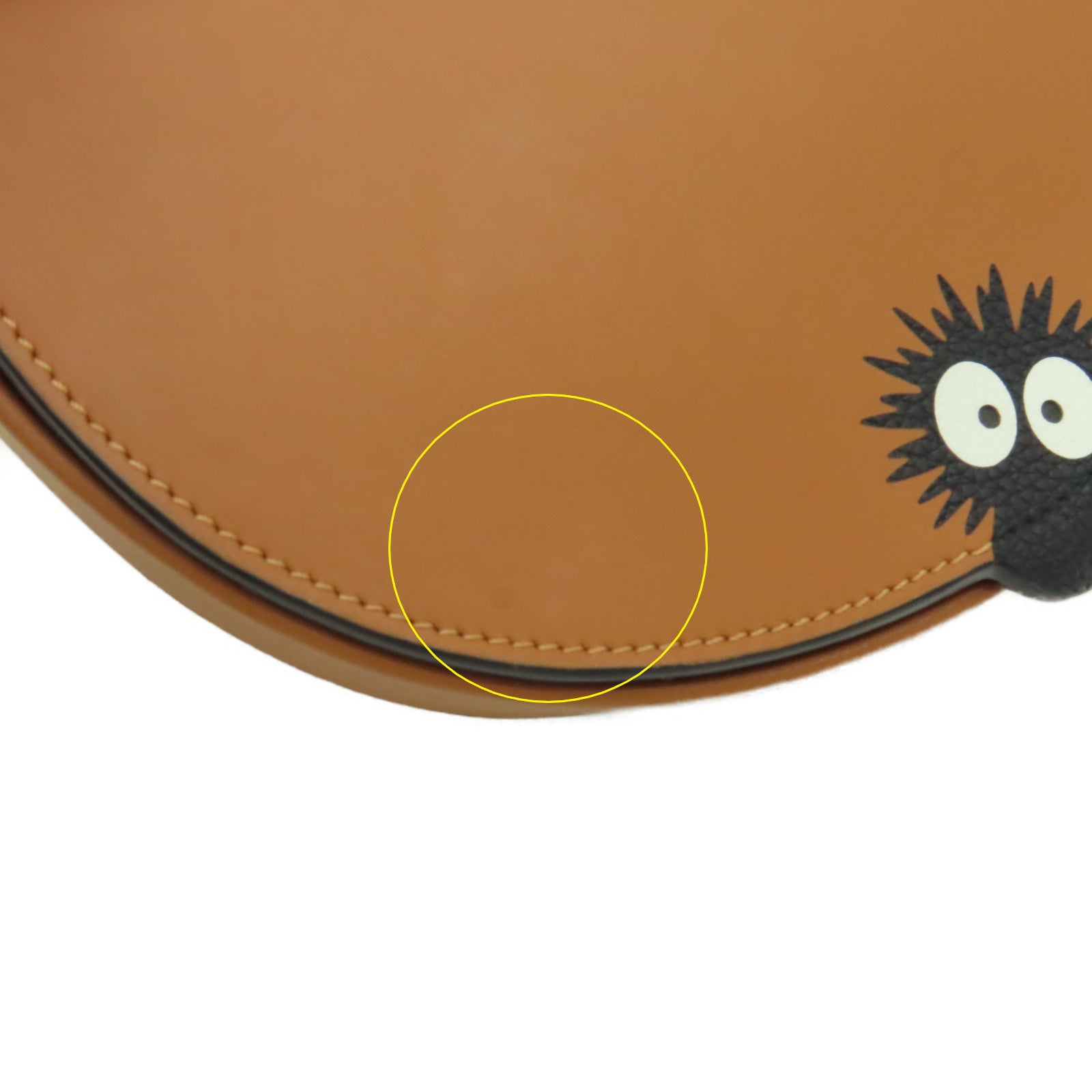 LOEWE 牛皮皮革Loewe x Studio Ghibli Shoulder Bag肩背袋啡色