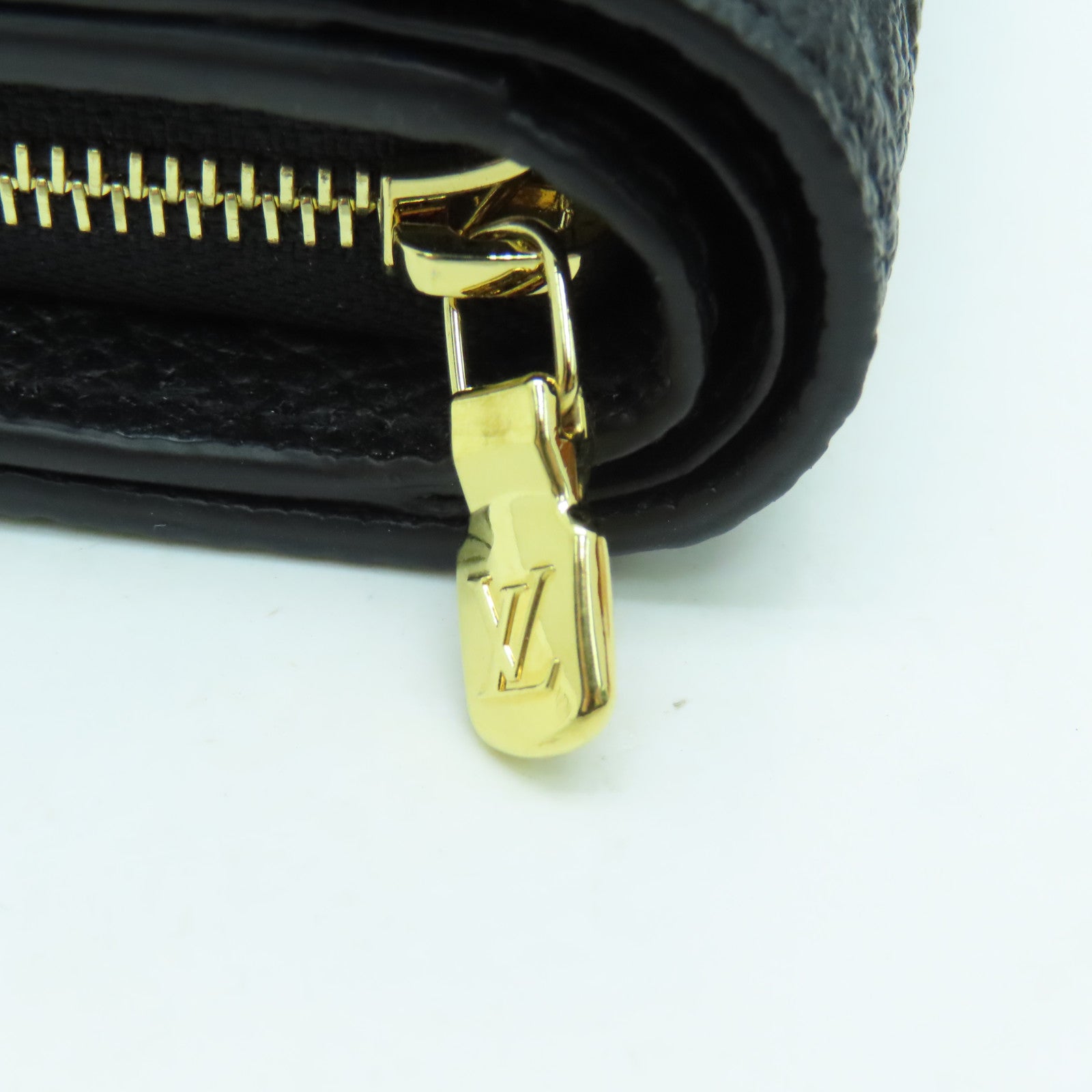 LOUIS VUITTON Monogram Empreinte Clea金扣錢包黑色