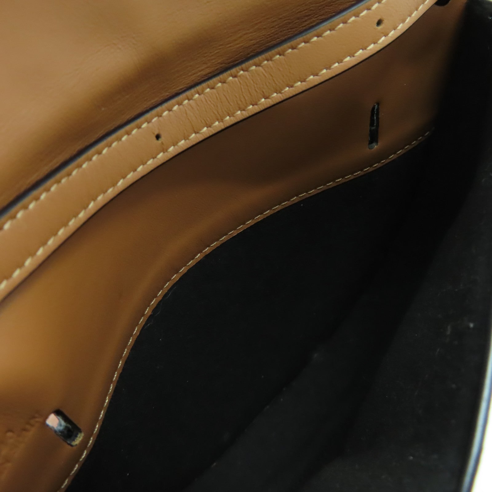 LOEWE 牛皮皮革Loewe x Studio Ghibli Shoulder Bag肩背袋啡色