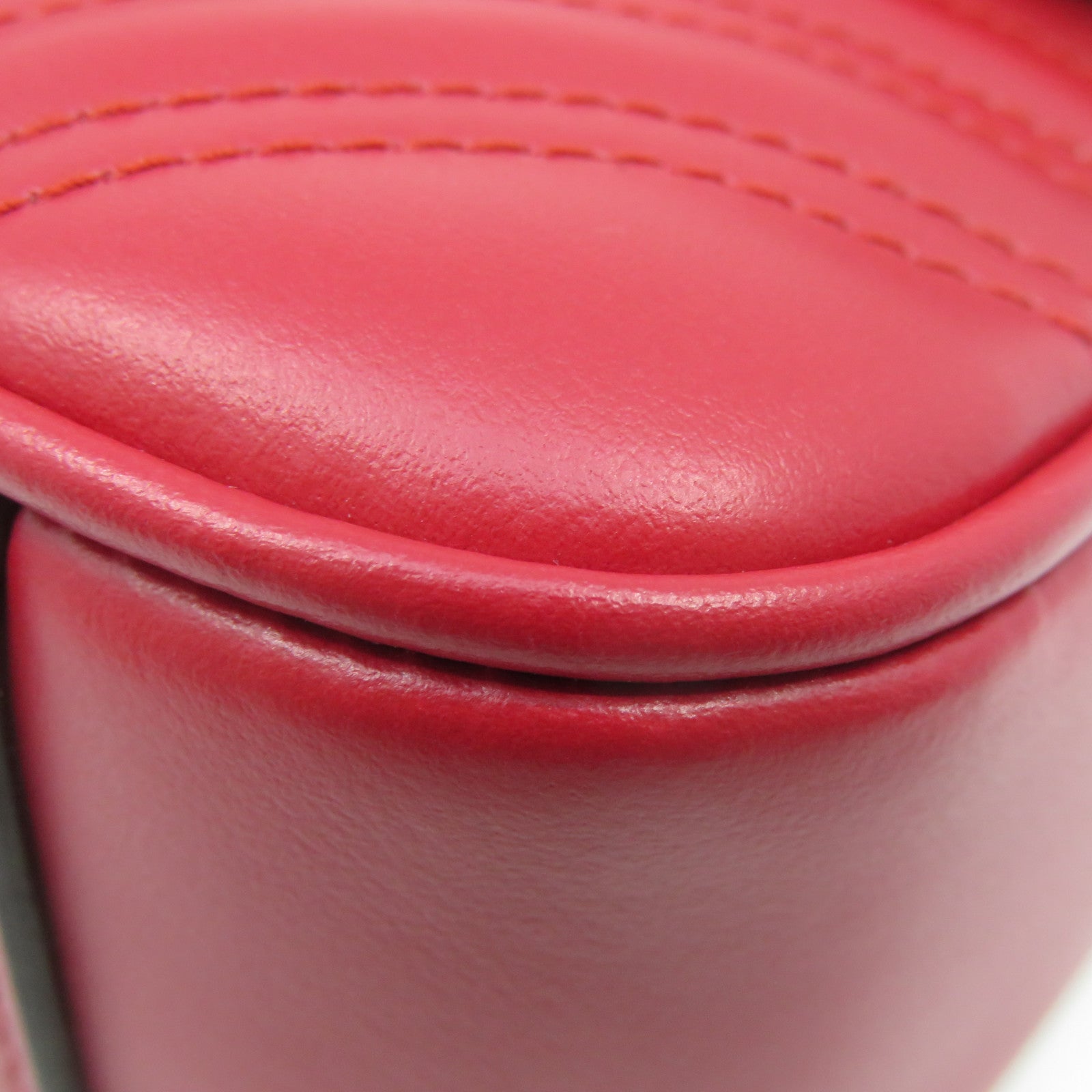 GUCCI cowhide leather GG Marmont Mini Chain Shoulder Bag quilted chain shoulder bag red