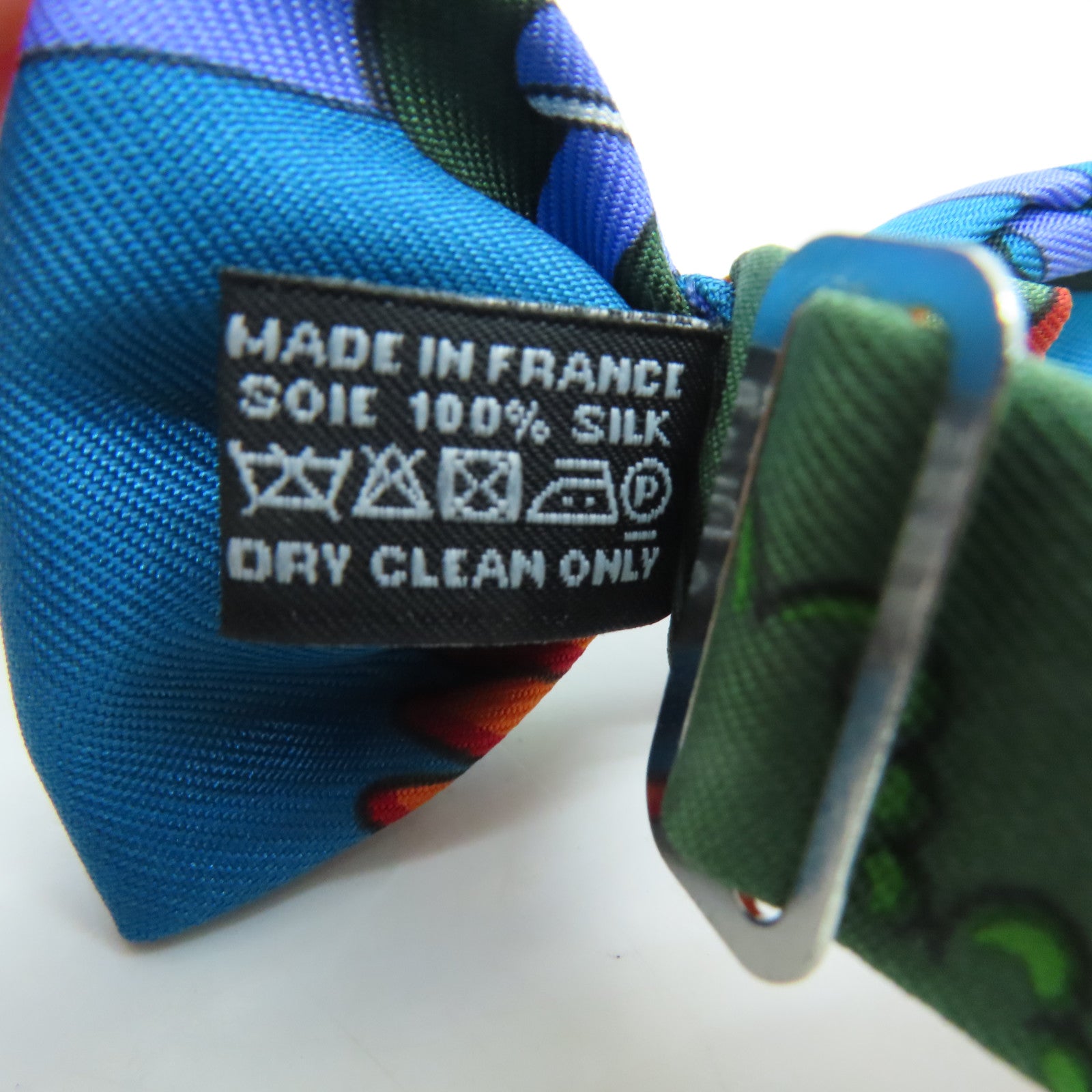 HERMES Silk Bow Tie Color