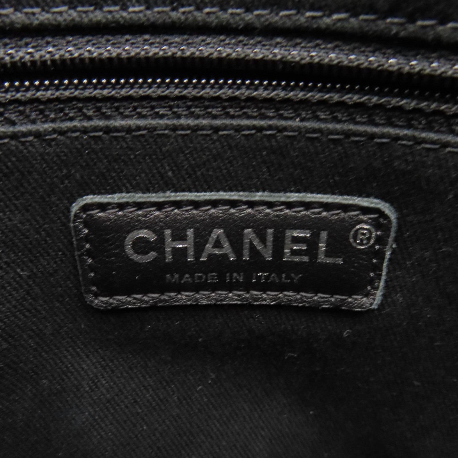 CHANEL 【激減優惠】菱格漆皮皮革Shoulder Bag銀扣鏈帶肩背袋黑色