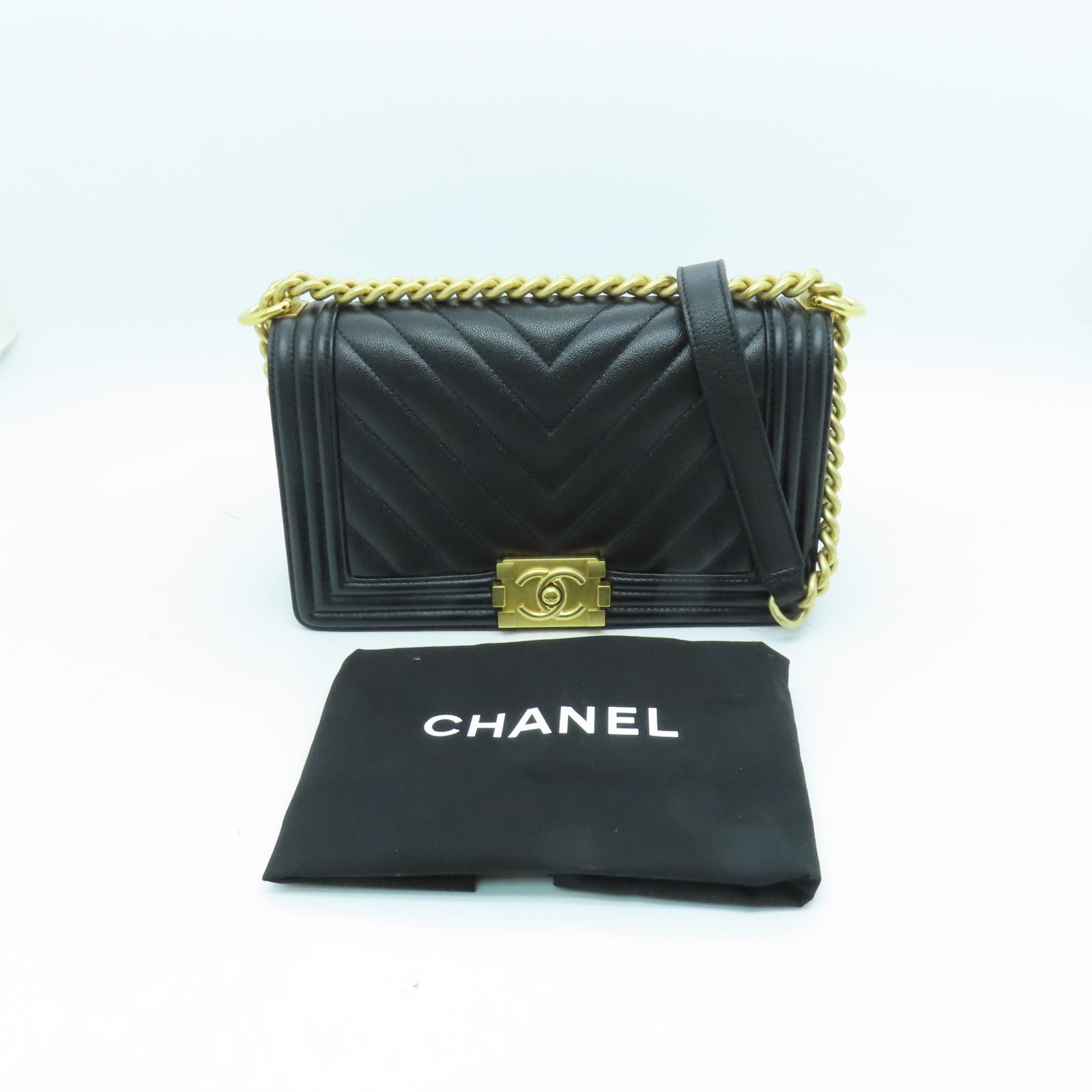 CHANEL rhombic cowhide leather Boy Chanel gold buckle shoulder bag black
