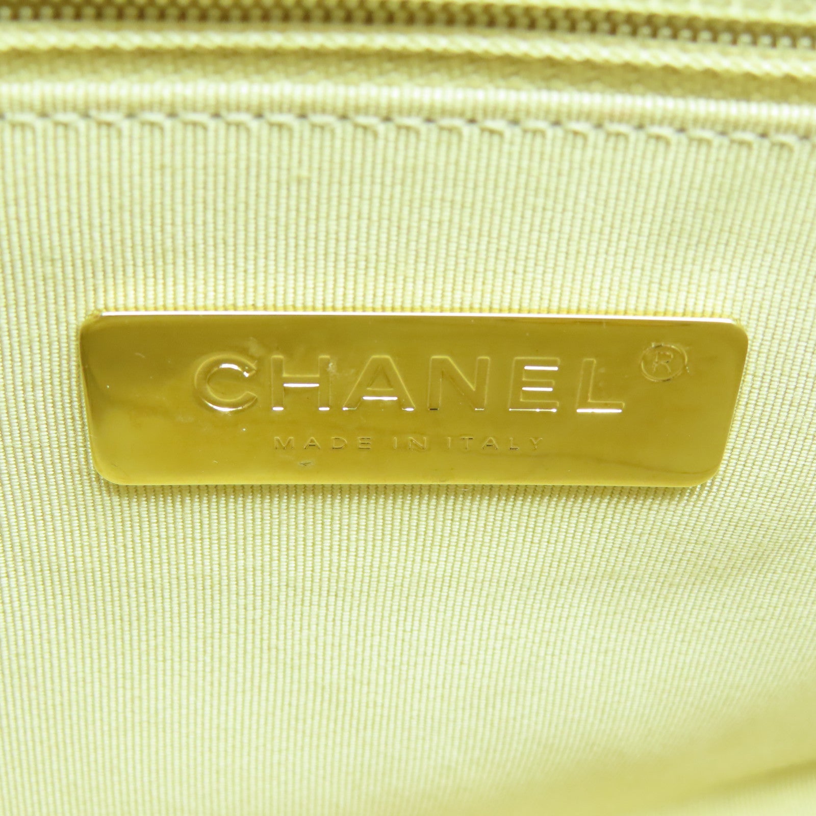 CHANEL 菱格牛皮皮革Chanel 19金扣手挽肩背兩用袋米色