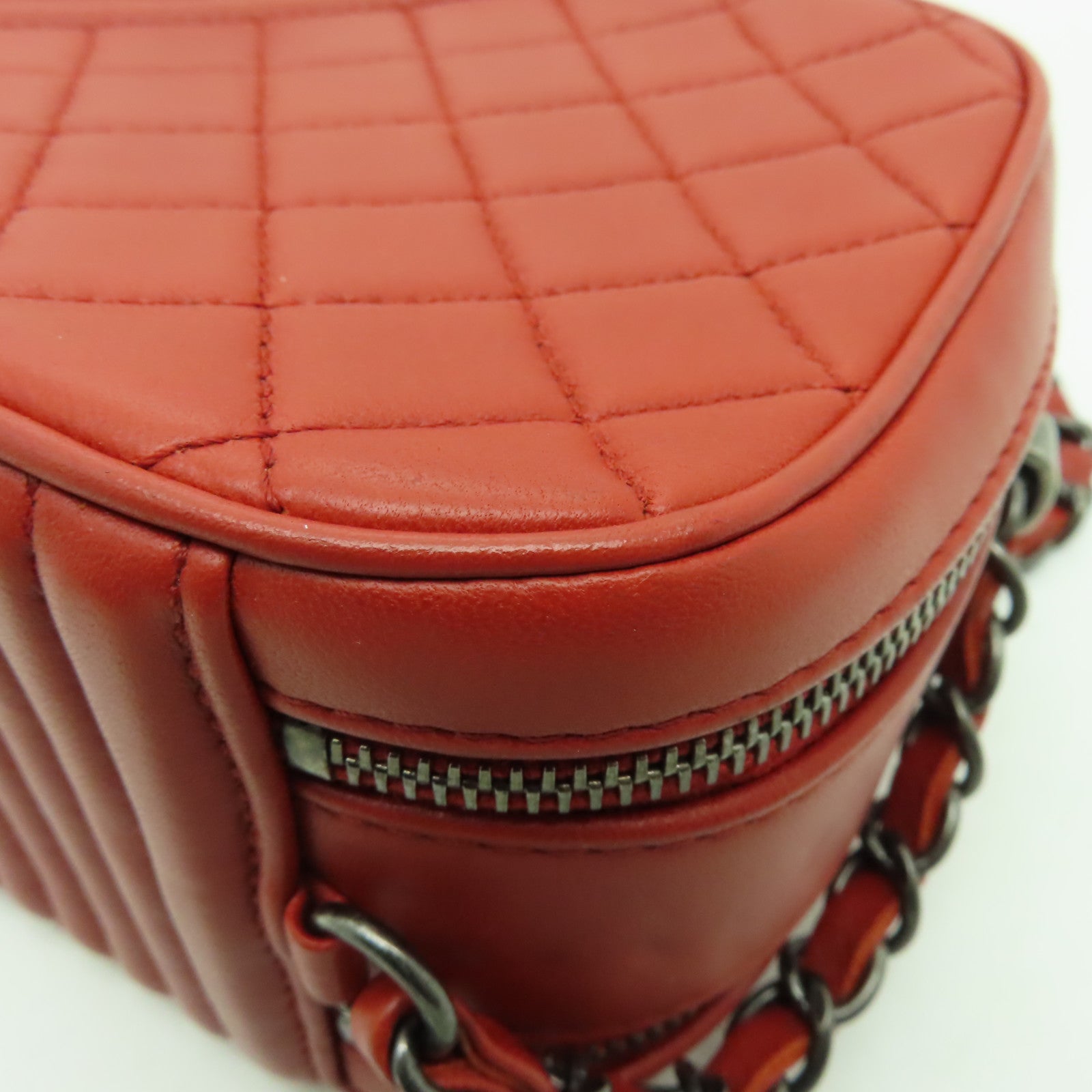 CHANEL 牛皮皮革Coco Boy Camera Bag銀扣鏈帶肩背袋紅色