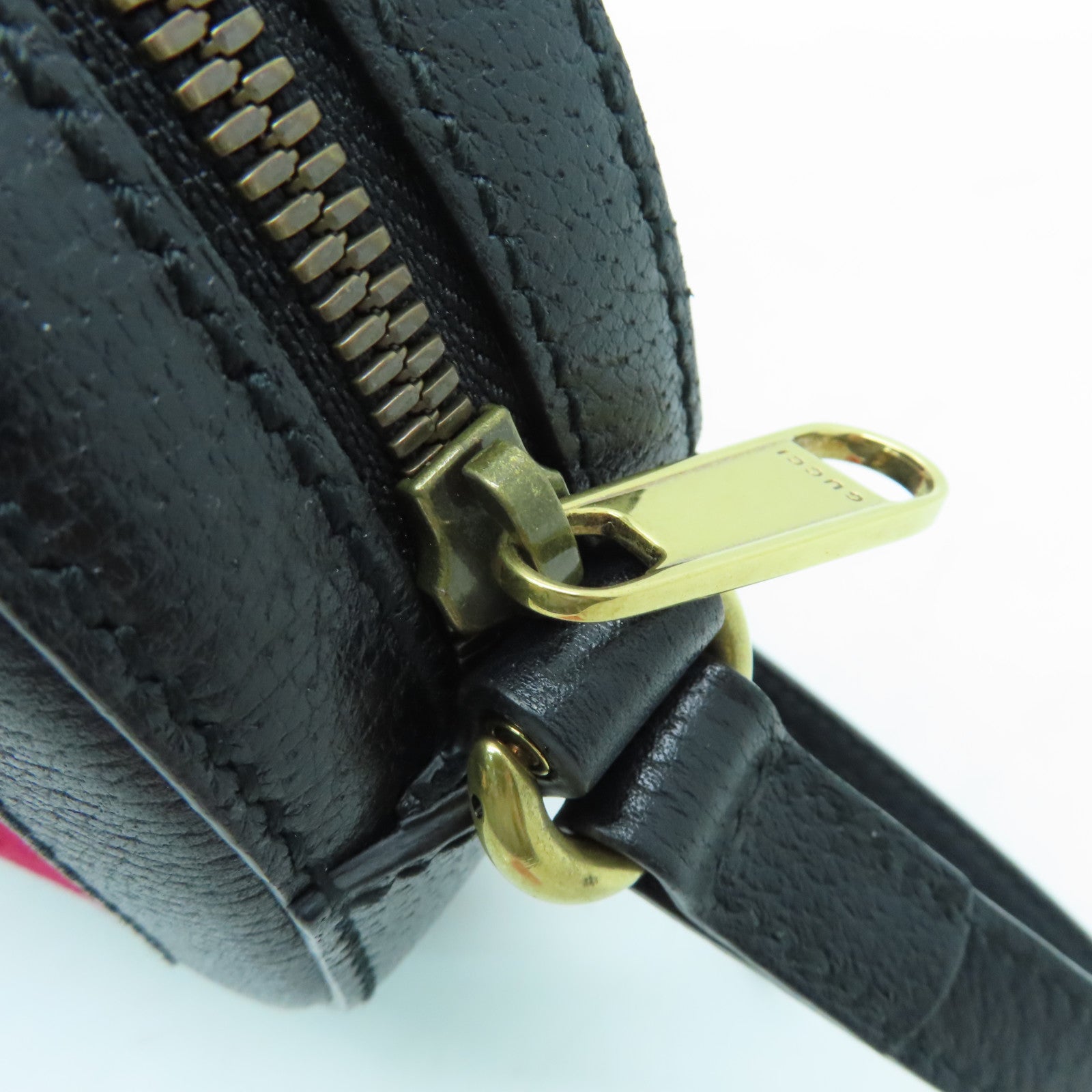 GUCCI Leather Shoulder Bag Gold Buckle Black/Red