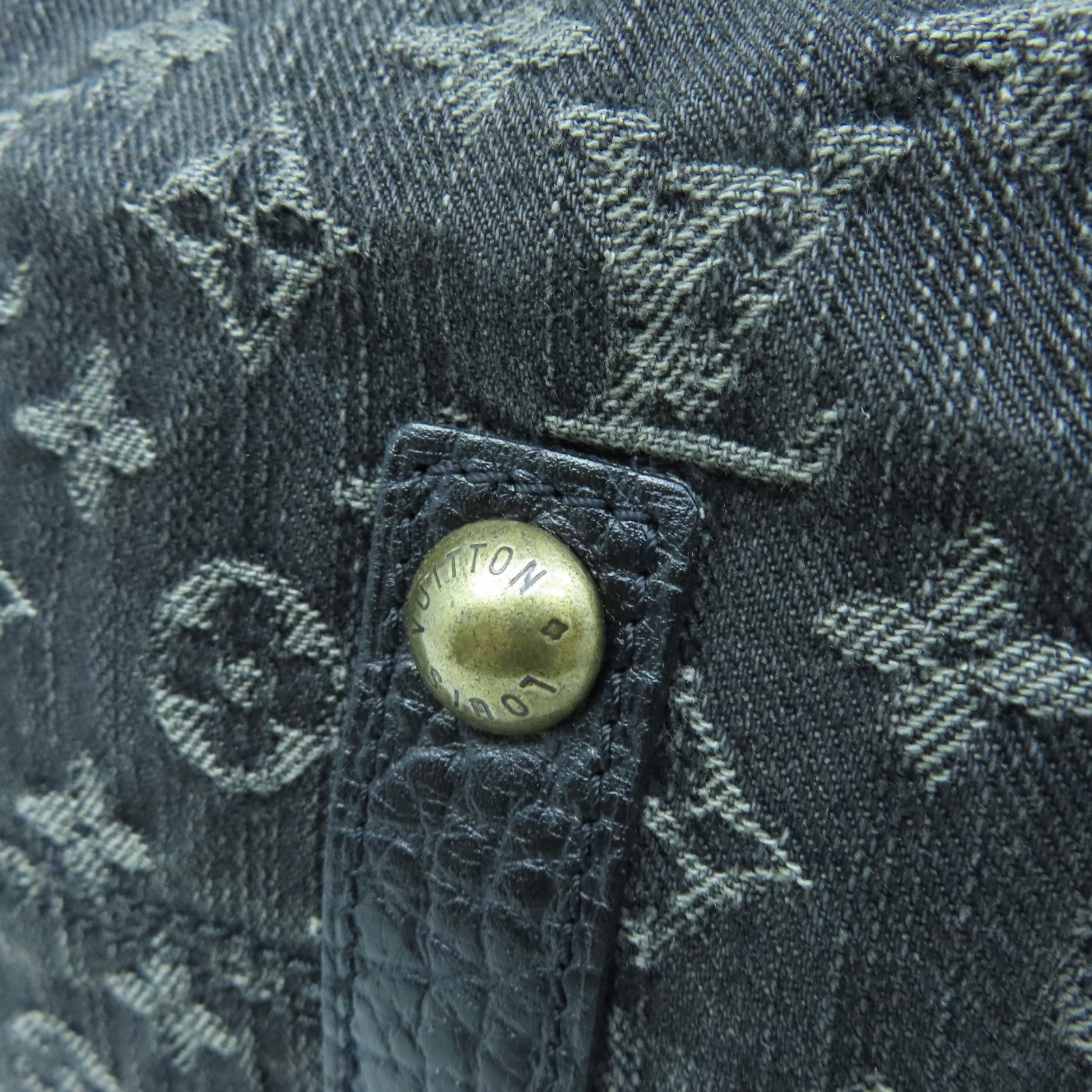 LOUIS VUITTON Mono-Denim Neo Cabby MM金扣手挽肩背兩用袋黑色