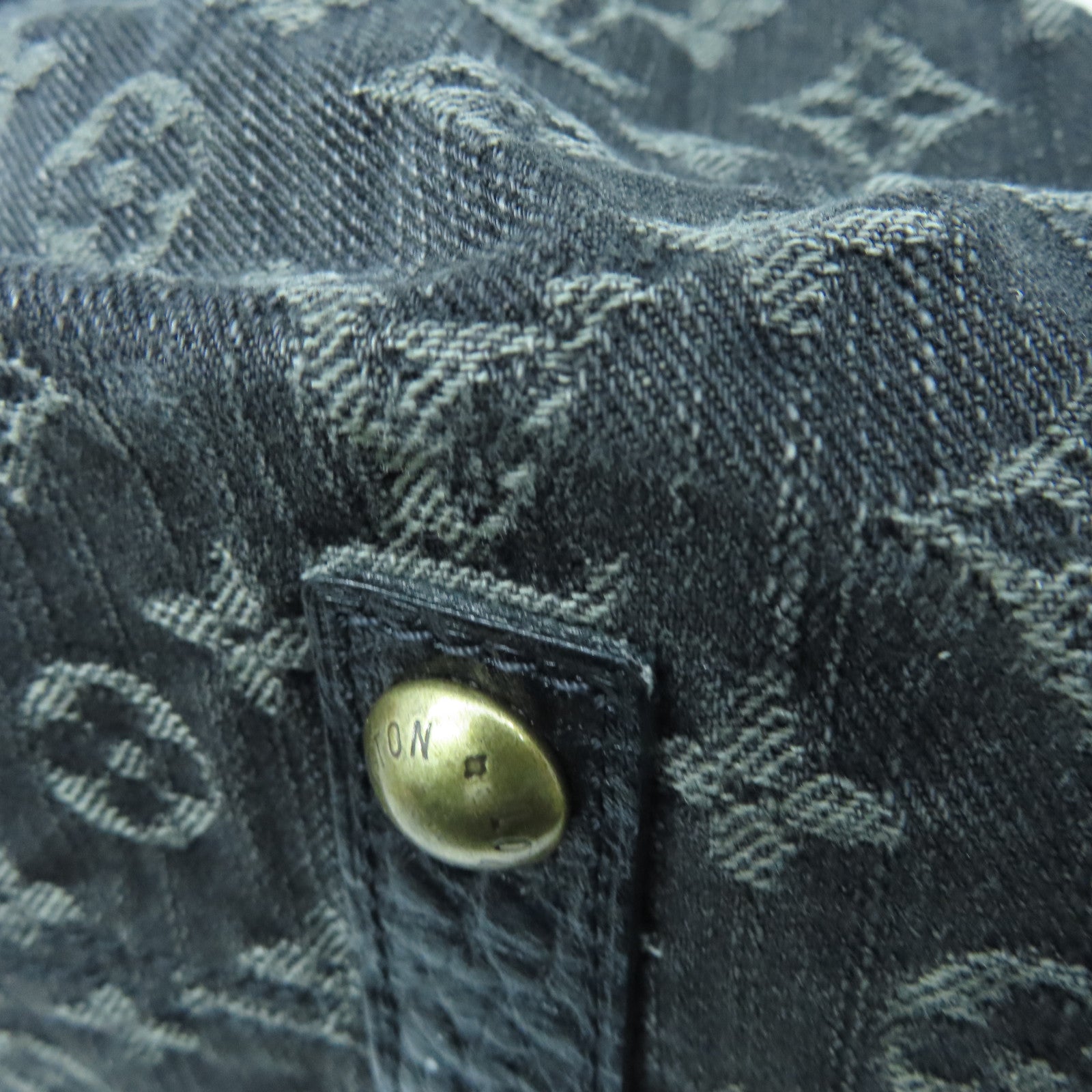 LOUIS VUITTON Mono-Denim Neo Cabby MM金扣手挽肩背兩用袋黑色