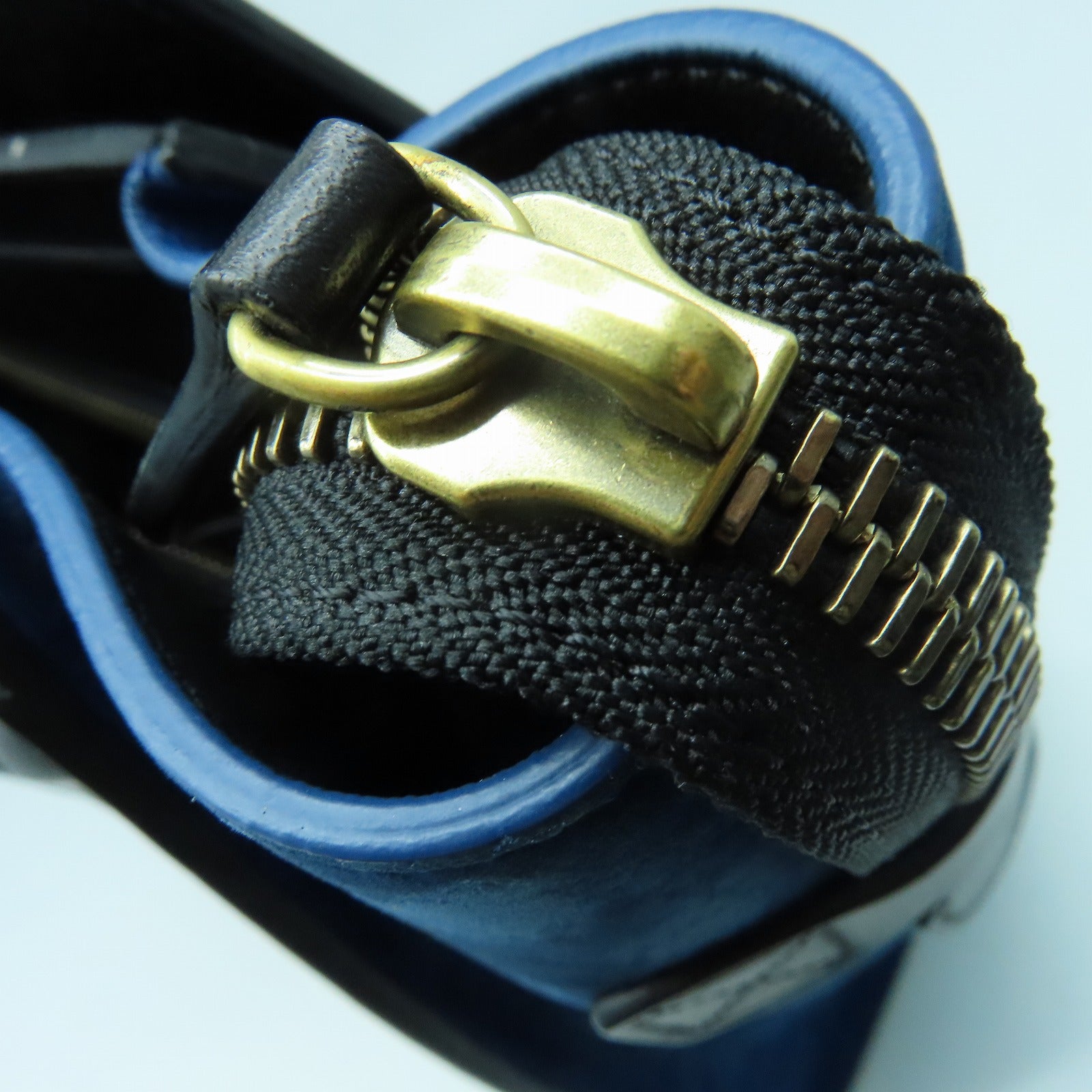 CELINE 牛皮皮革Micro Luggage金扣手挽袋米色/蓝色