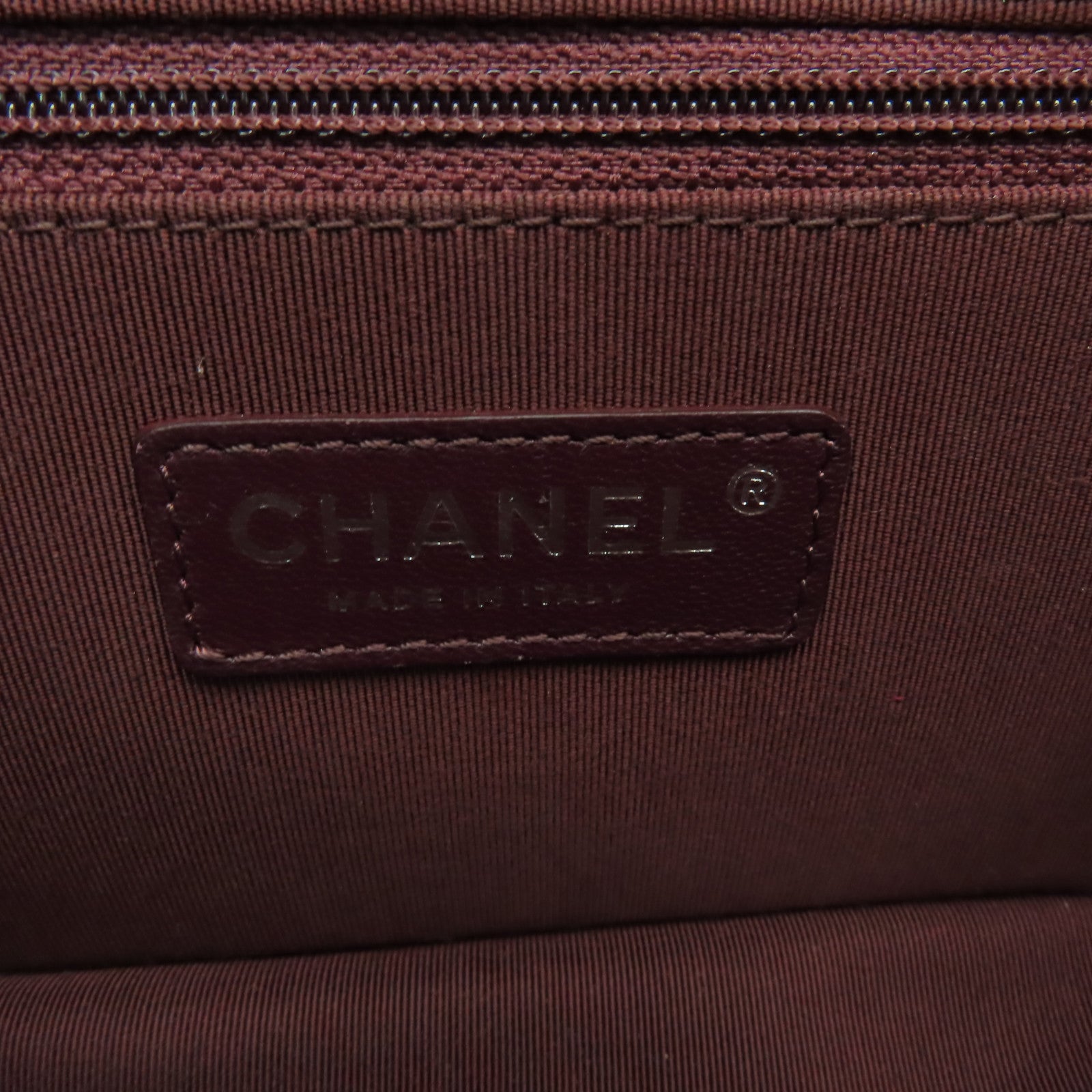 CHANEL 牛皮皮革Coco Boy Camera Bag銀扣鏈帶肩背袋紅色