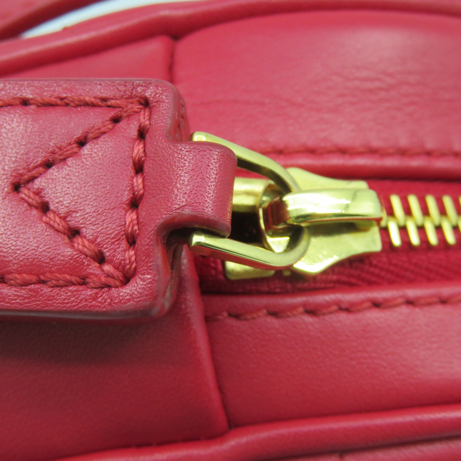 LOUIS VUITTON 【激减优惠】牛皮皮革New Wave Heart Bag金扣链带肩背袋红色