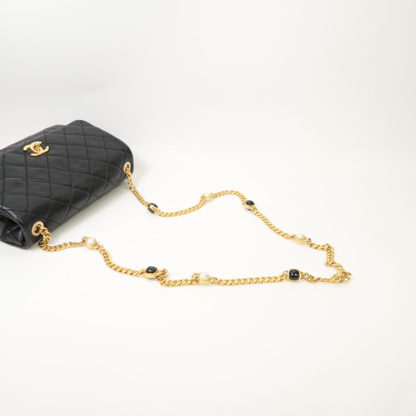 CHANEL 菱格羊皮皮革Chain Shoulder Bag金扣鏈帶肩背袋黒色