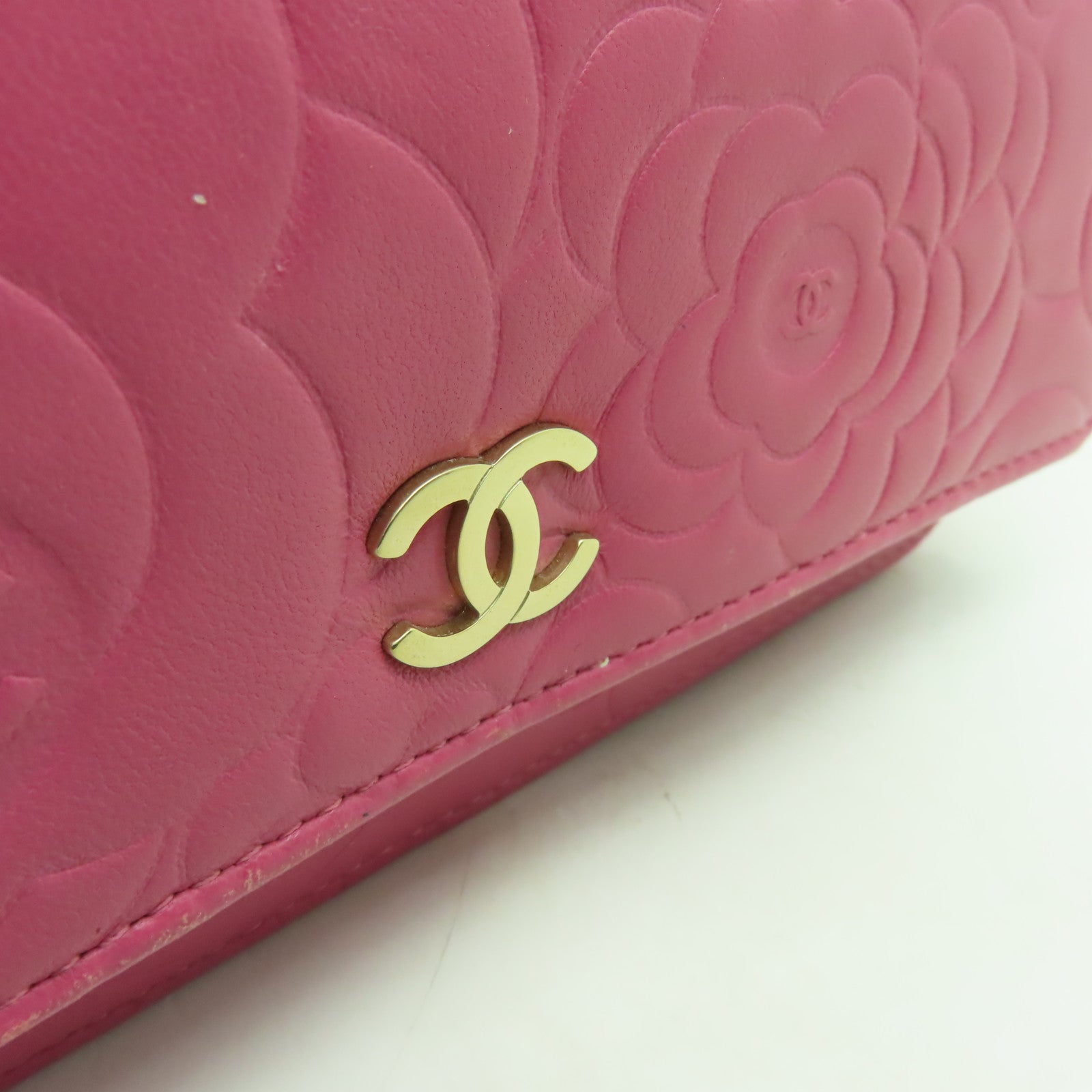 CHANEL 羊皮皮革Camelia WOC金扣鏈帶肩背袋粉紅色