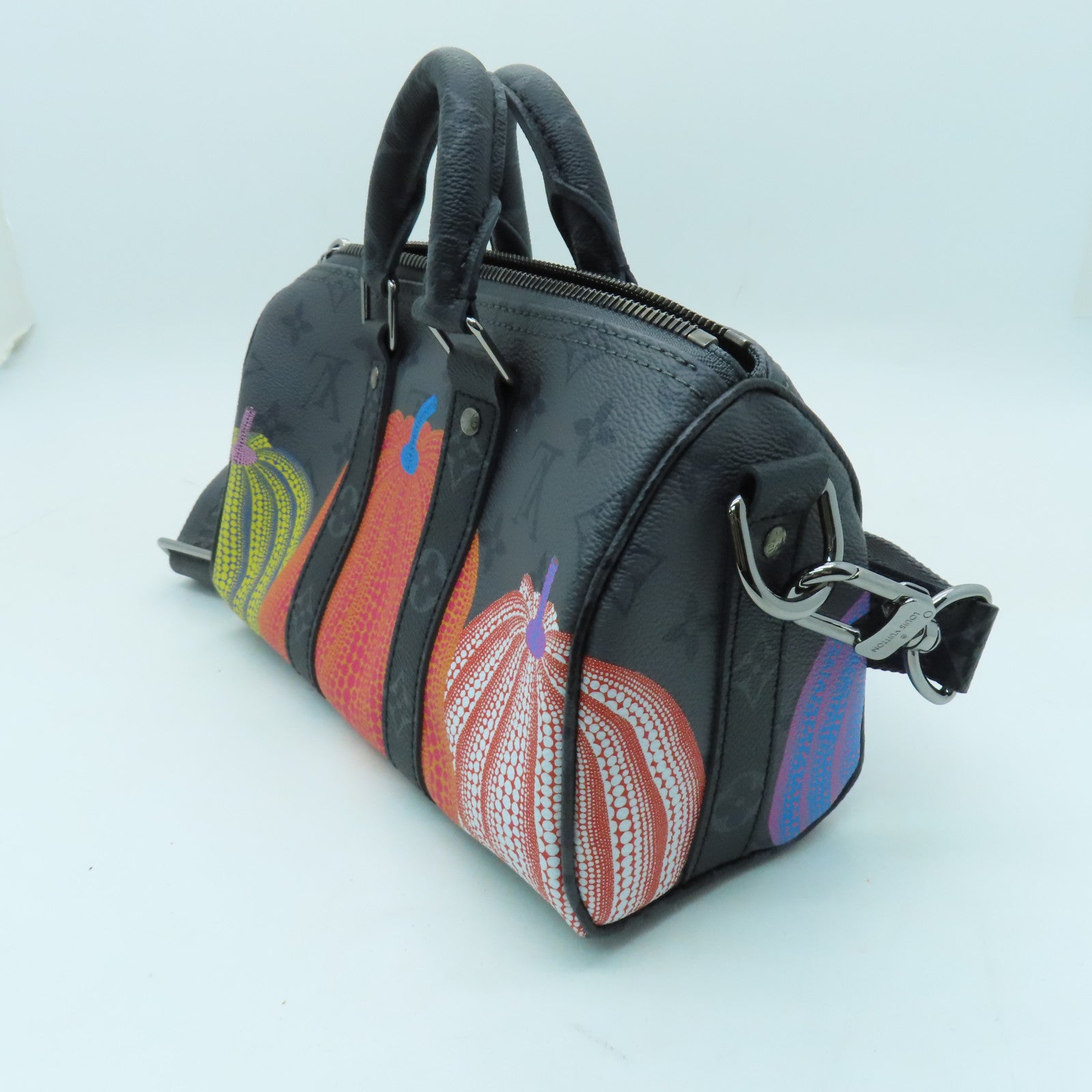 LOUIS VUITTON Monogram Eclipse YK Keepall 25银扣手挽肩背两用袋灰色/多色