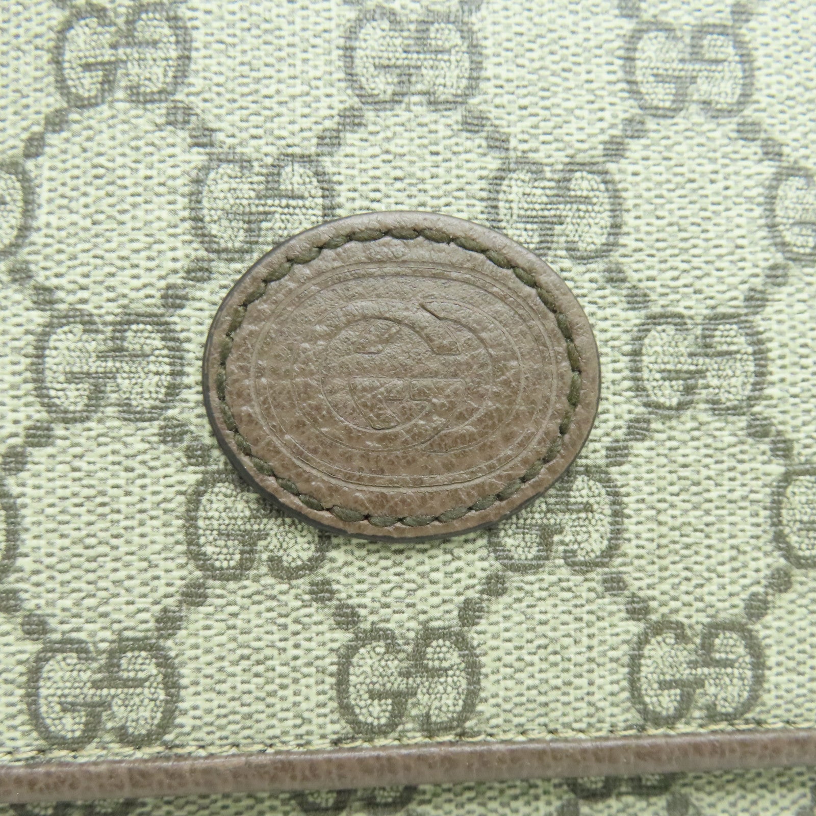 GUCCI 涂层帆布GG Messenger银扣肩背袋啡色