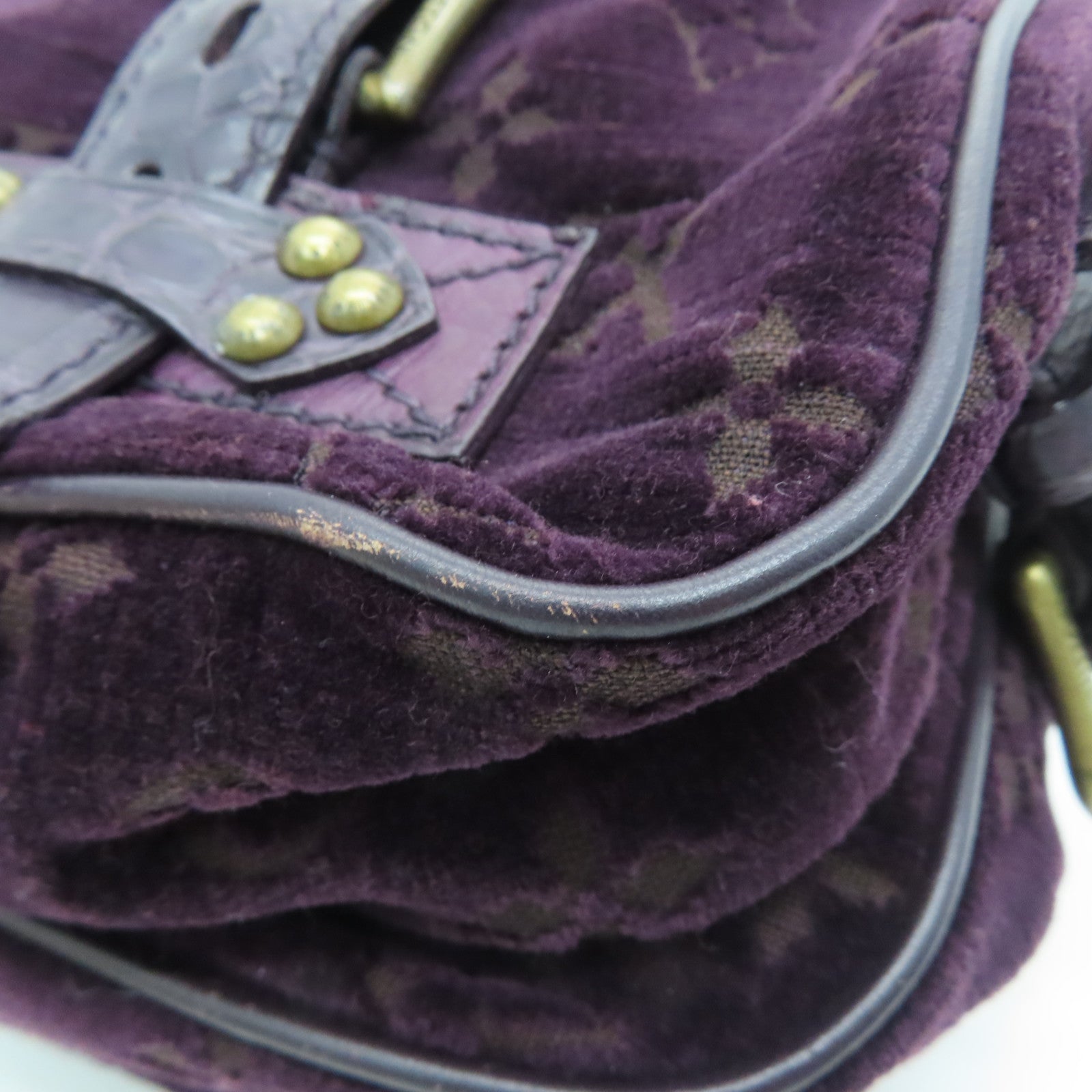 LOUIS VUITTON [Sharp discount] velvet / crocodile / ostrich leather Llyde Mon Shoulder gold buckle shoulder bag purple