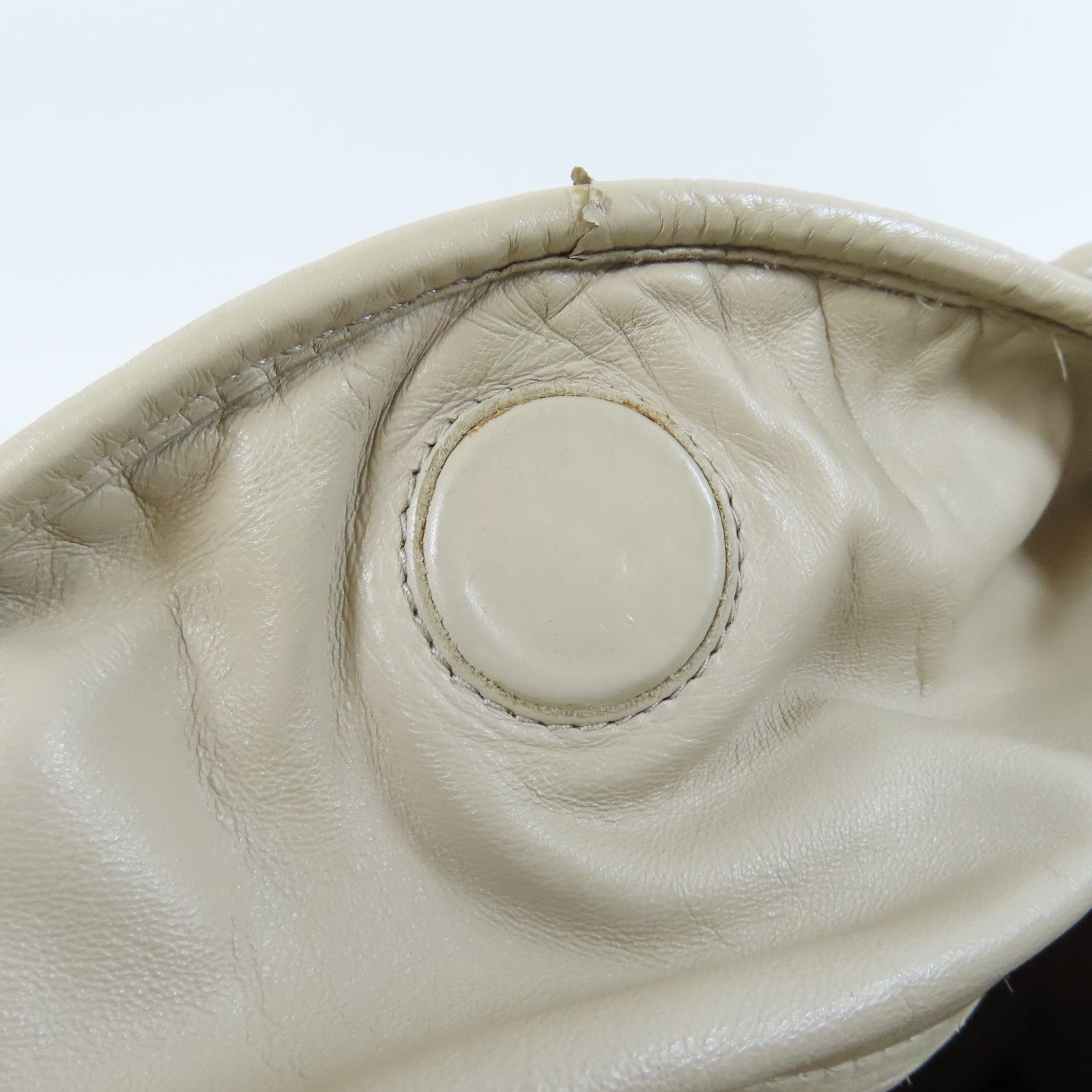 BOTTEGA VENETA 織紋牛皮皮革Shoulder Bag銀扣肩背袋米色
