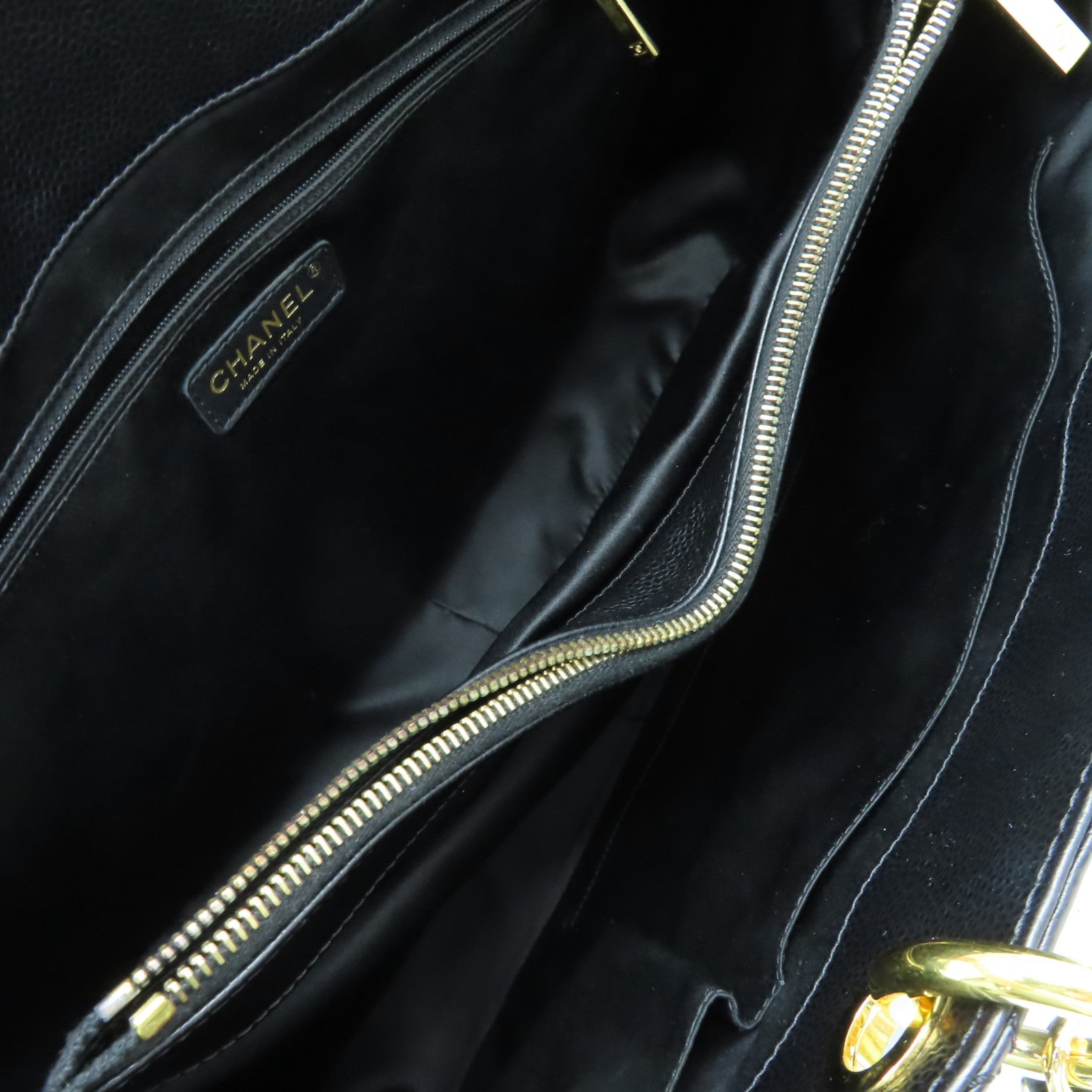 CHANEL 菱格Caviar皮革GST Chain Shoulder Bag金扣鏈帶肩背袋黑色
